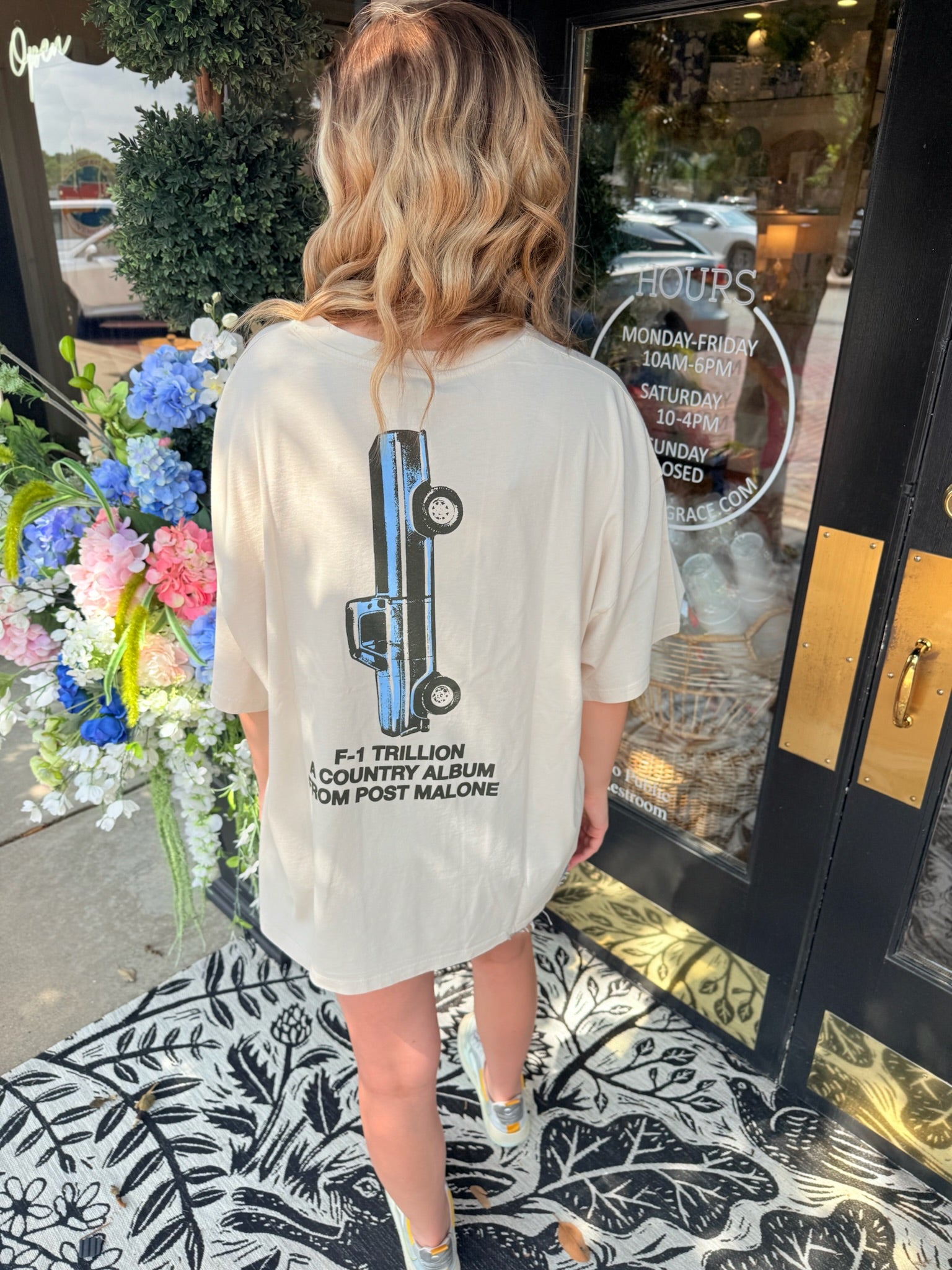 Post Malone F-1 Trillion Album Art OS Tee | Daydreamer