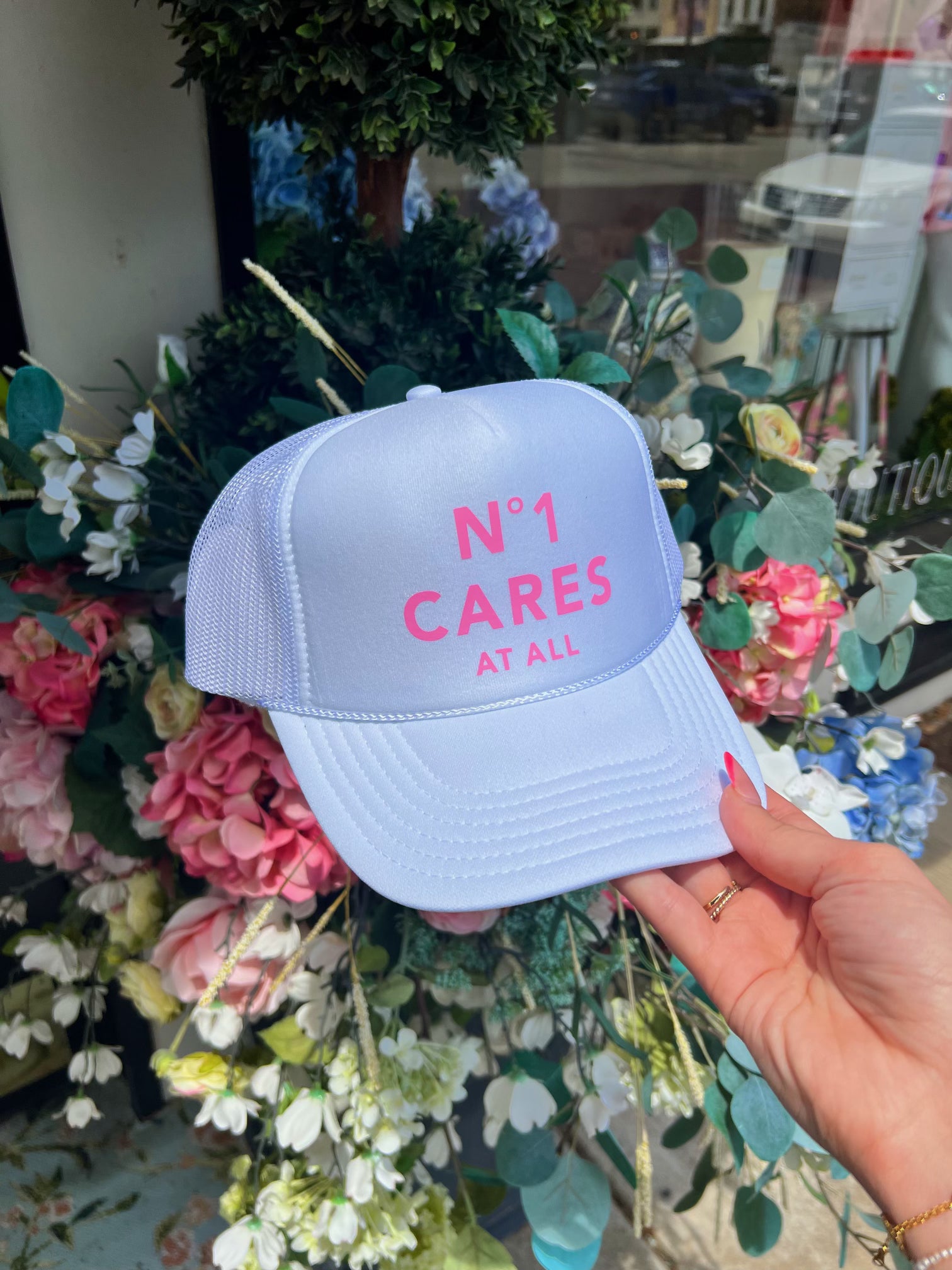N°1 Cares Hat