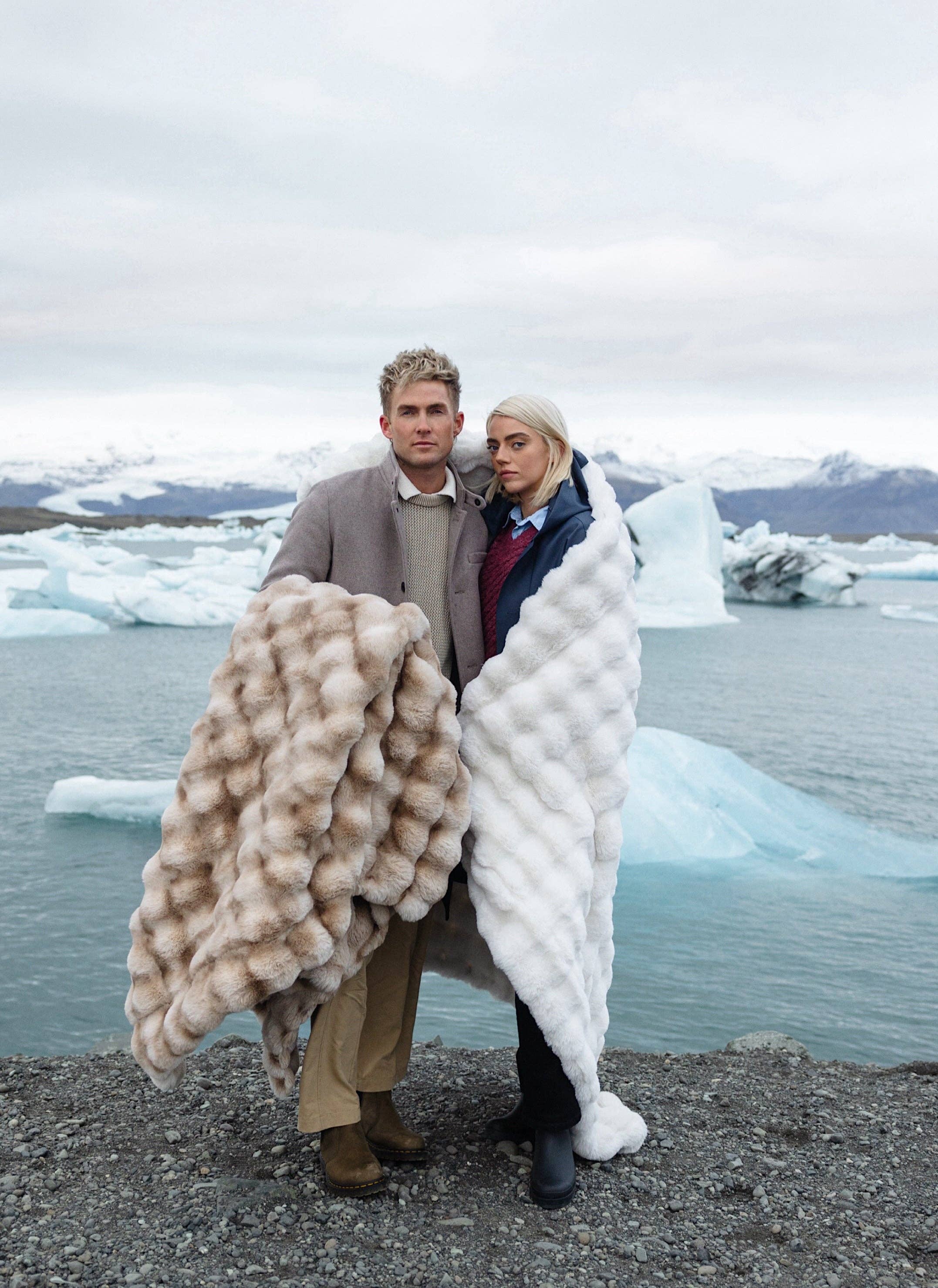 Snow White (Weighted) | Lola Blankets