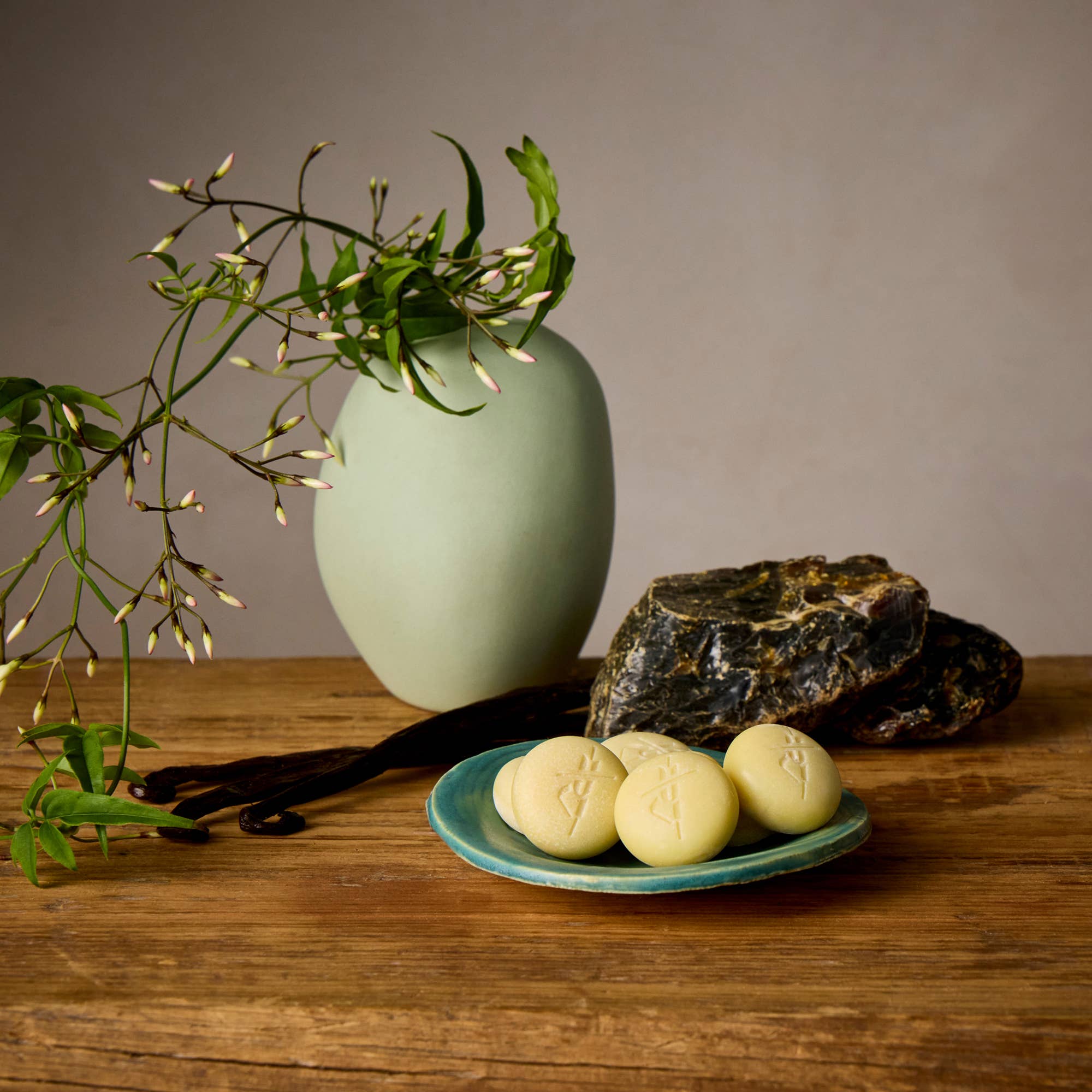 Amber & Vanilla Pebble - Deep Moisturizing Bath & Shower Oil | Kate McLeod