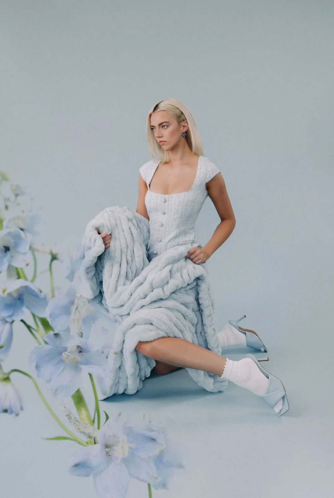 Sky Blue: Medium | Lola Blankets