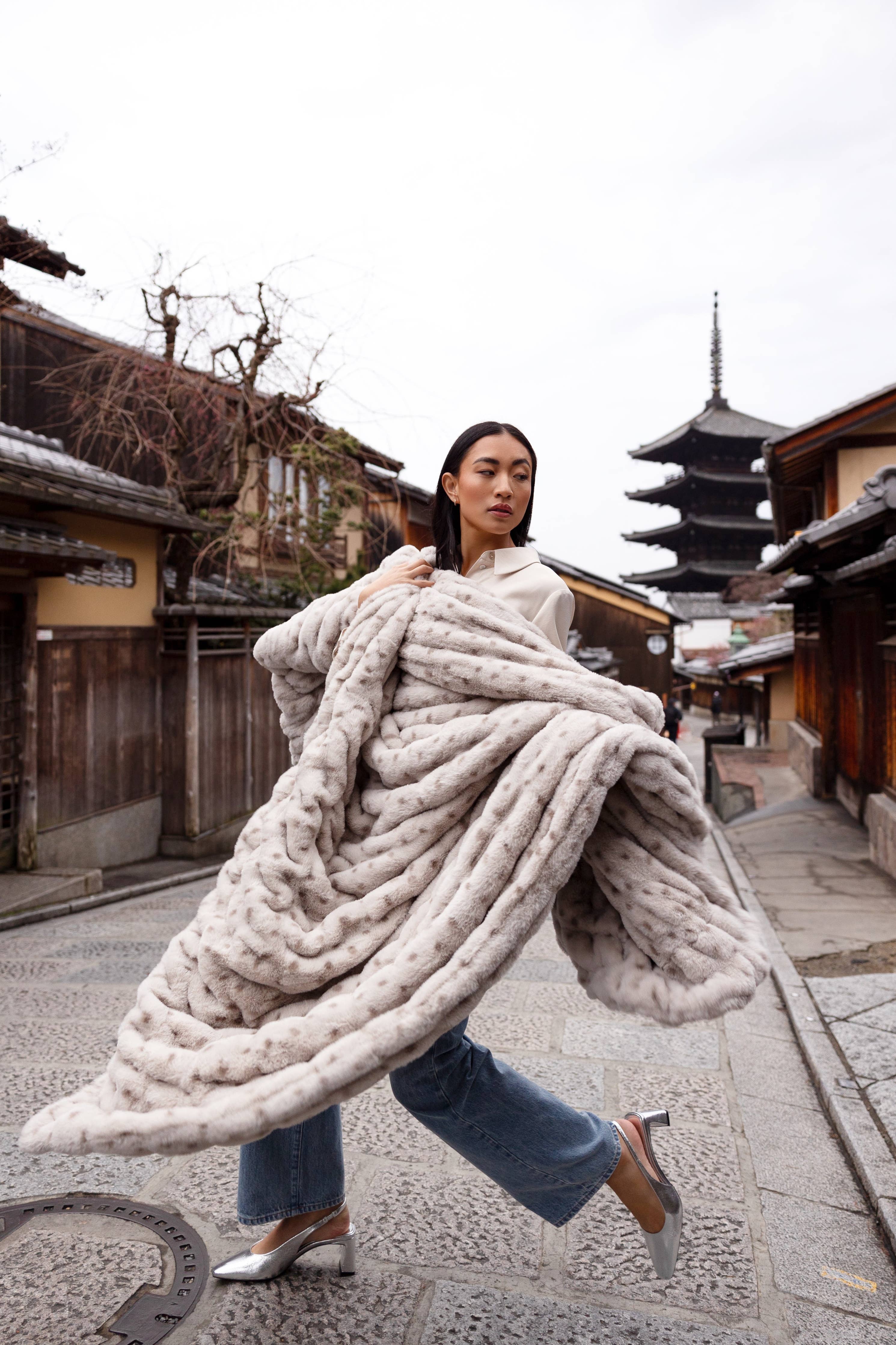 Rainy Day | Lola Blankets