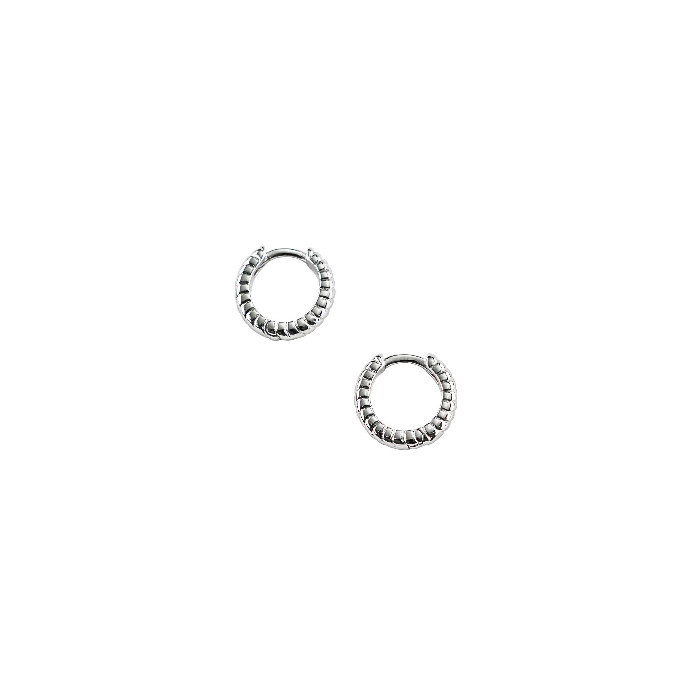 Twisted Huggies Silver | Brenda Grands
