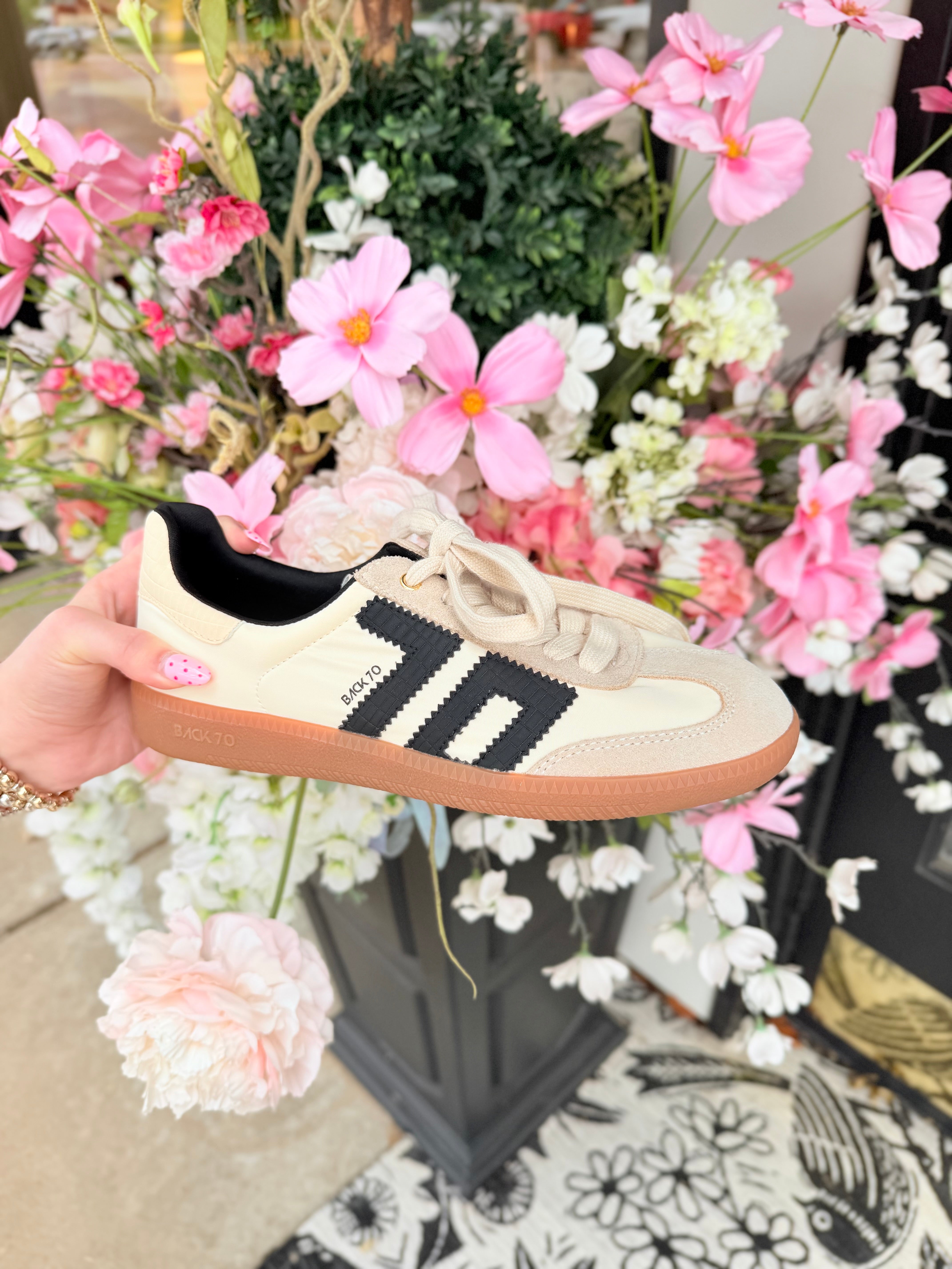 Back 70 | Ghost Sneaker - Beige Black