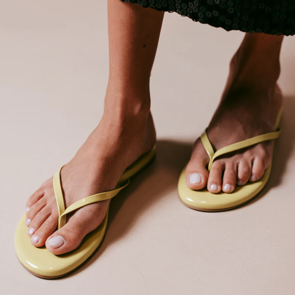 Indie Thin Strap Sandal - Grapefruit Patent | Solei Sea