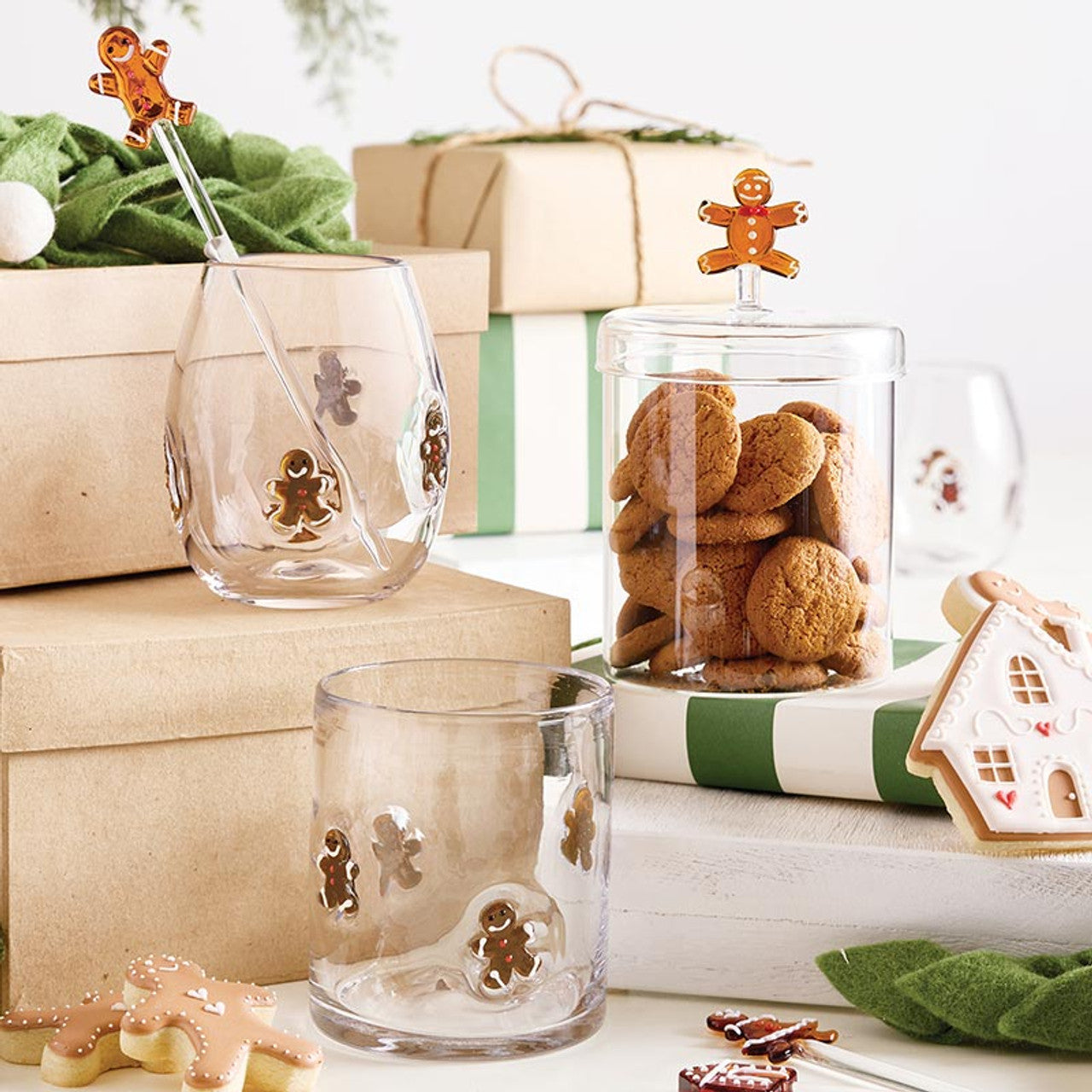 Gingerbread Icon Wine Glass