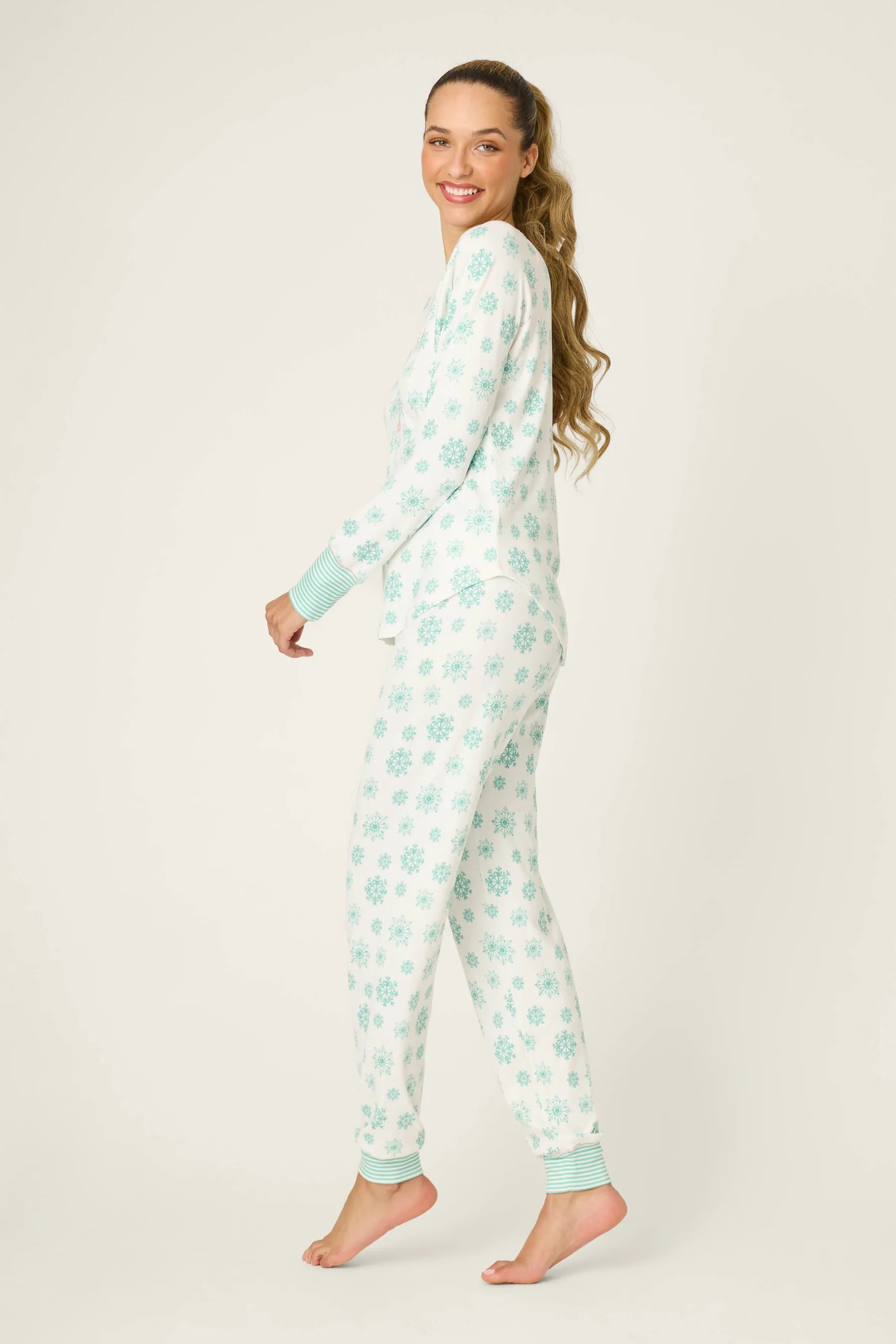 Snowflake Wishes Pointelle Pants Set | P.J. Salvage