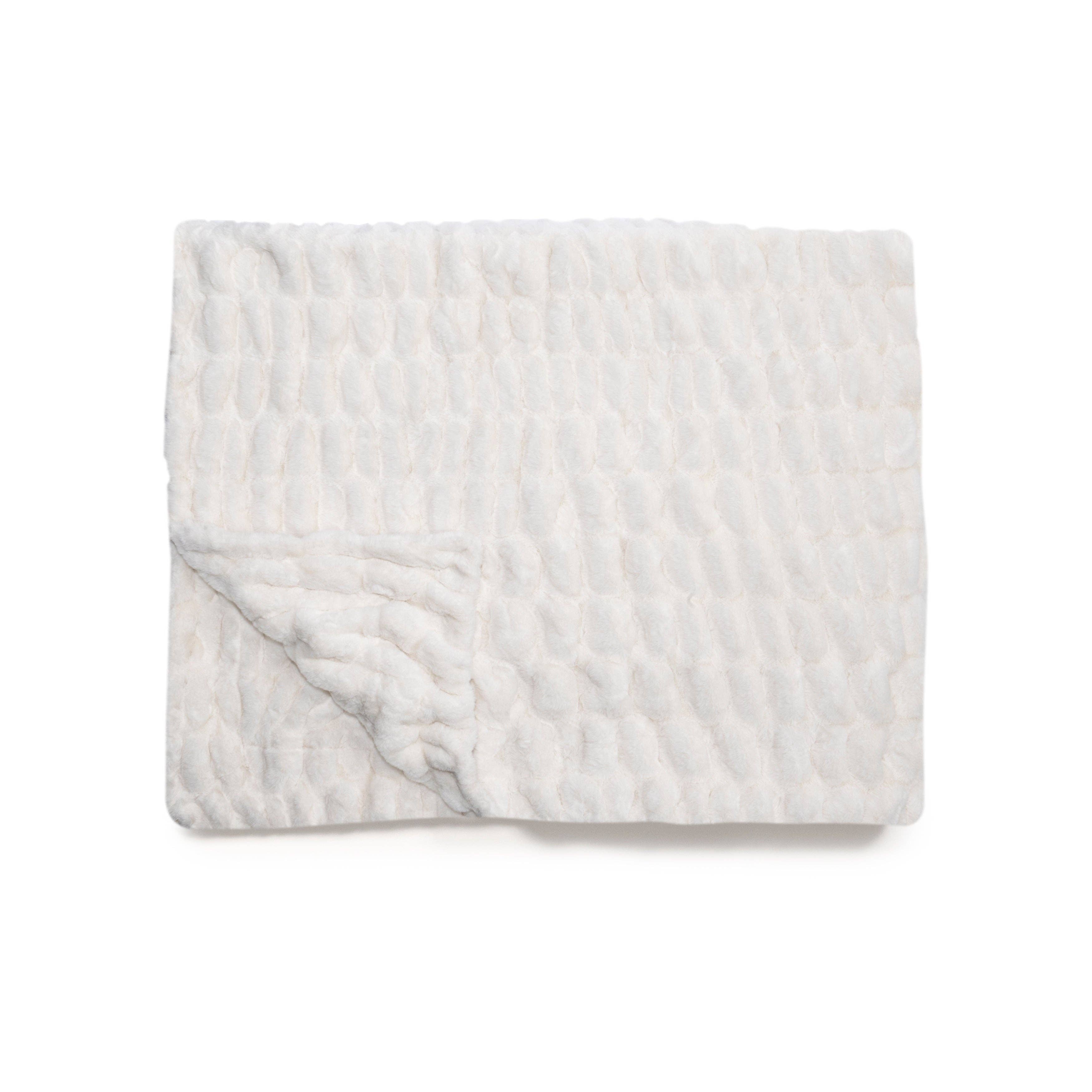 Creamy Cloud: Medium | Lola Blankets