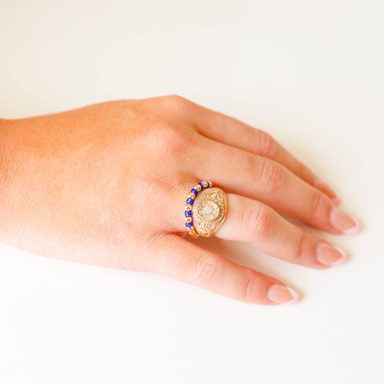 The Poppi Ring in Blue