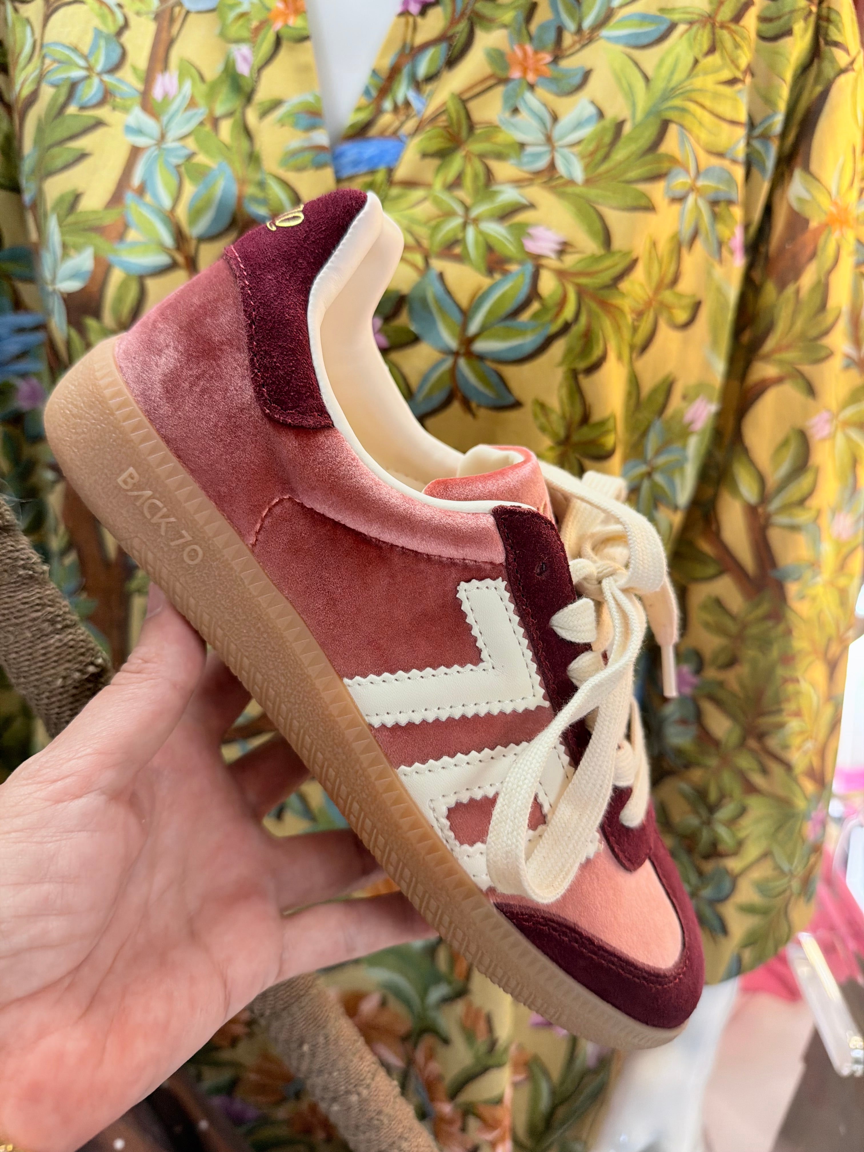 Back 70 | Cloud - Velvet Wine Butter