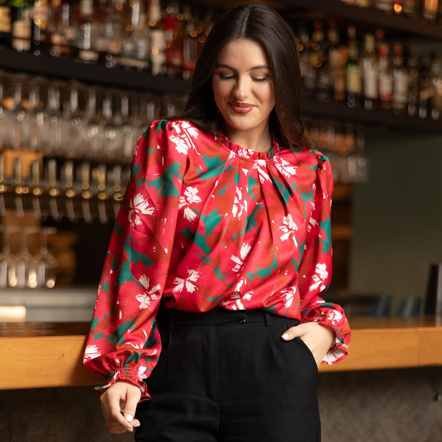 Quinn Pretty Poinsettias Top | Michelle McDowell