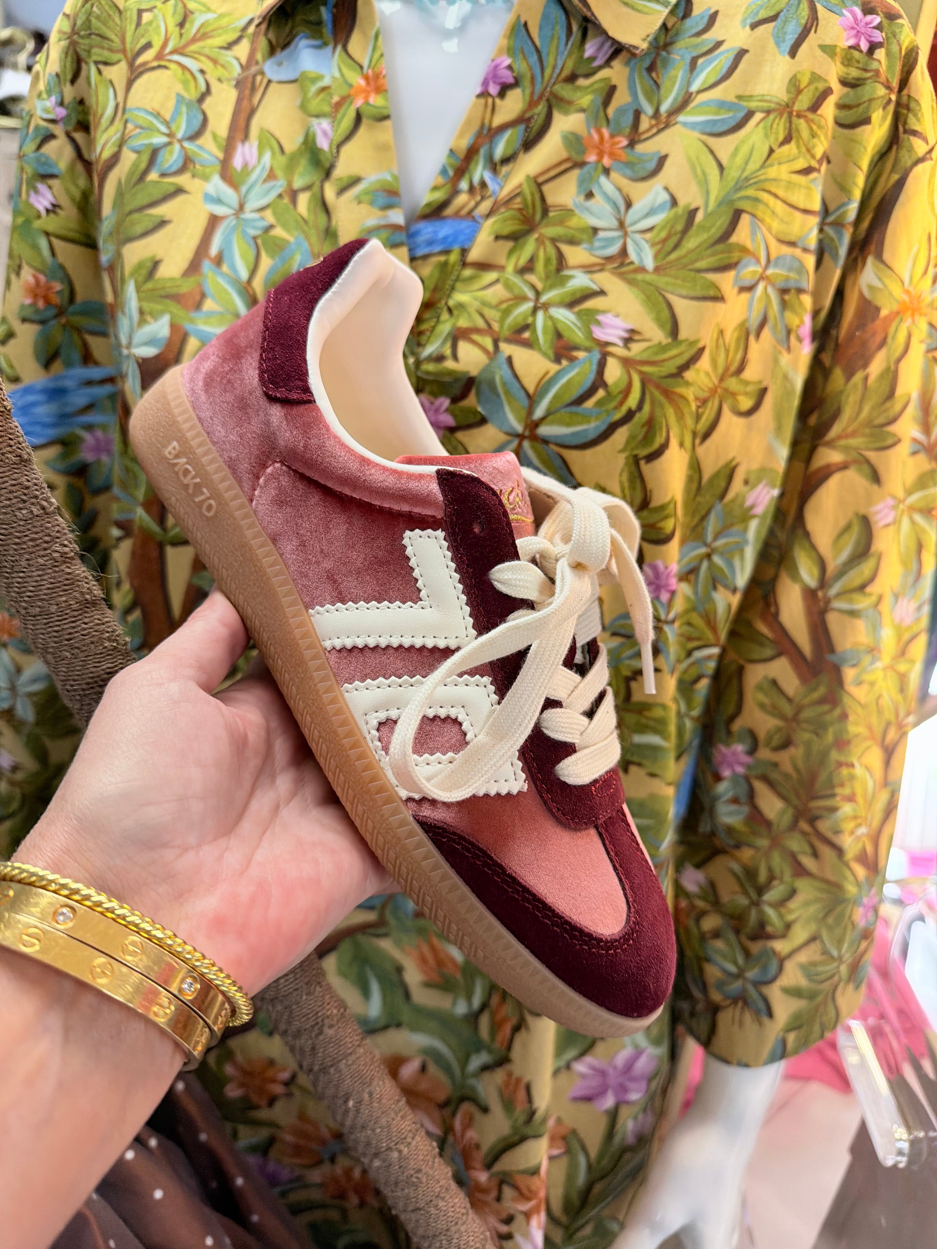 Back 70 | Cloud - Velvet Wine Butter