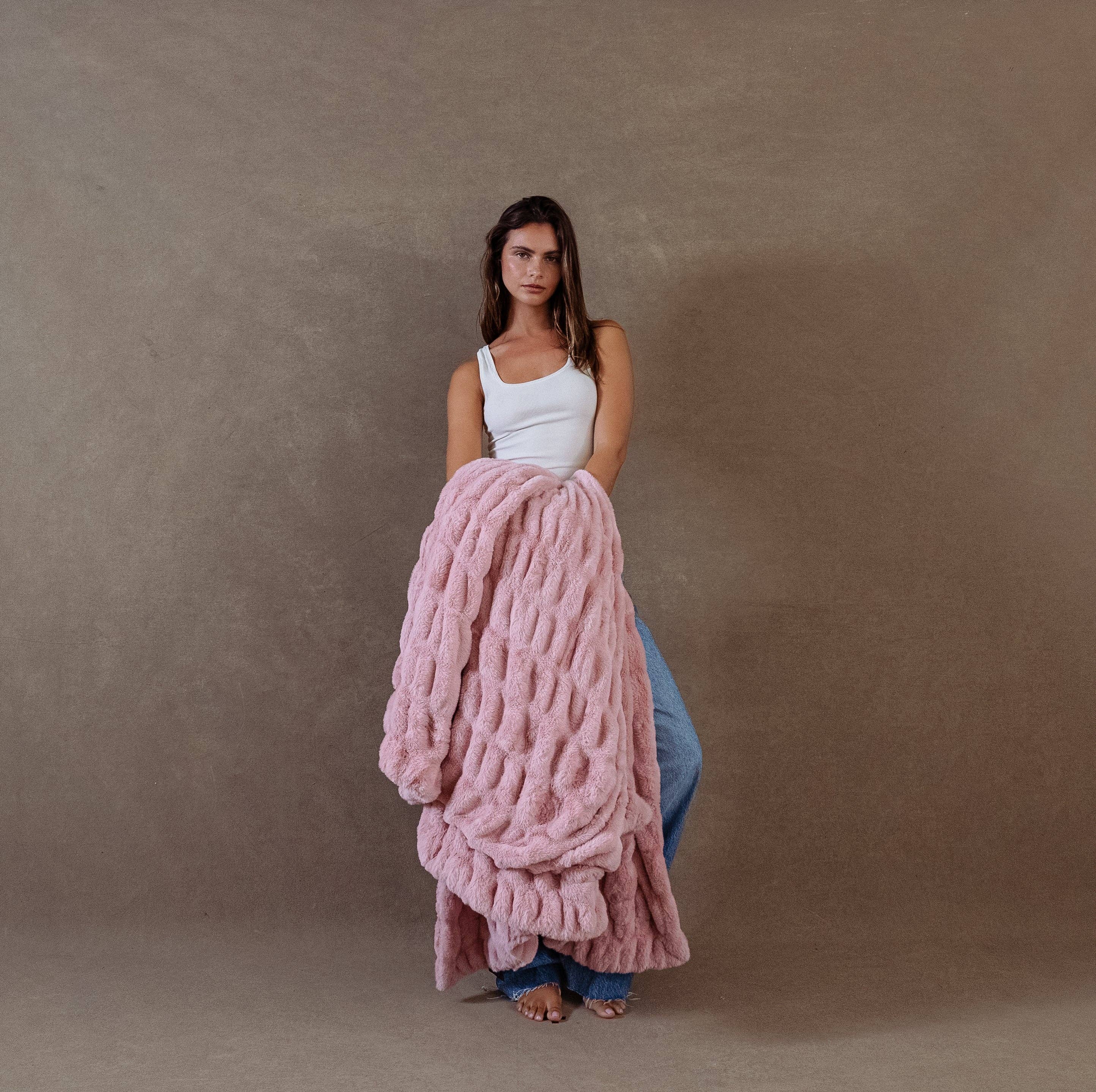 Rosewater: Medium | Lola Blankets