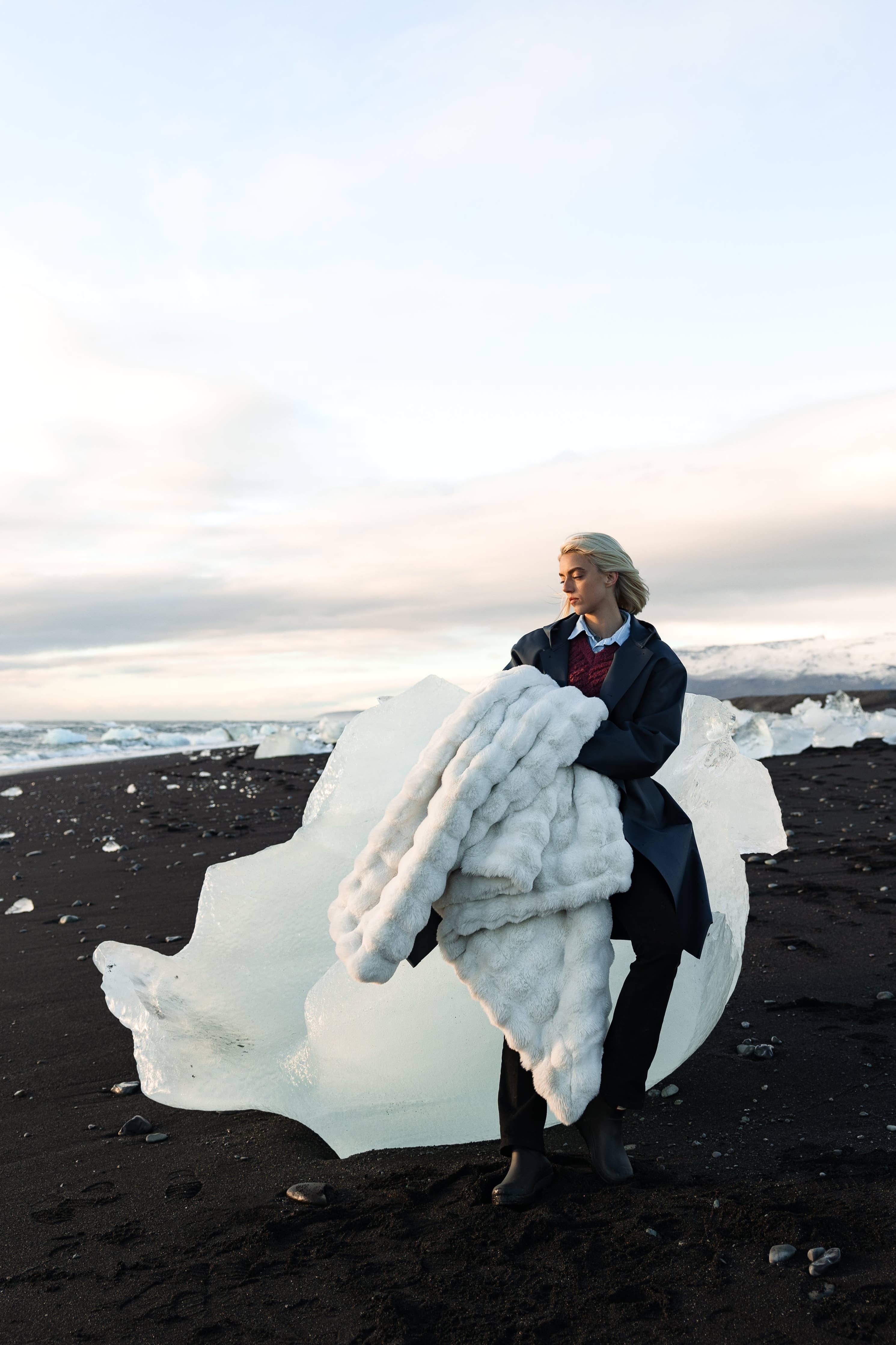 Snow White (Weighted) | Lola Blankets