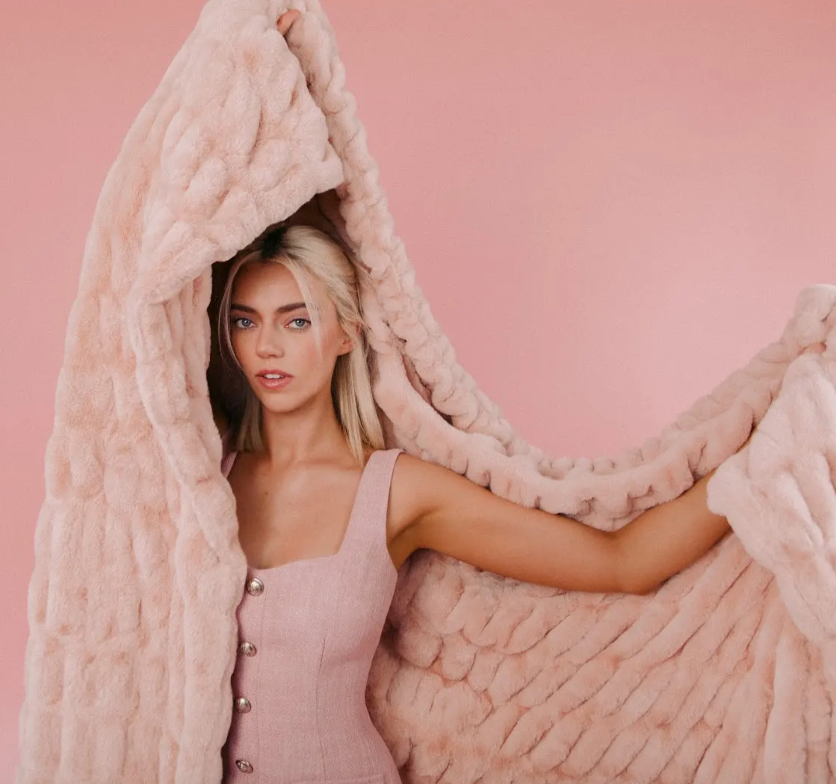 Blush Pink: Large | Lola Blankets