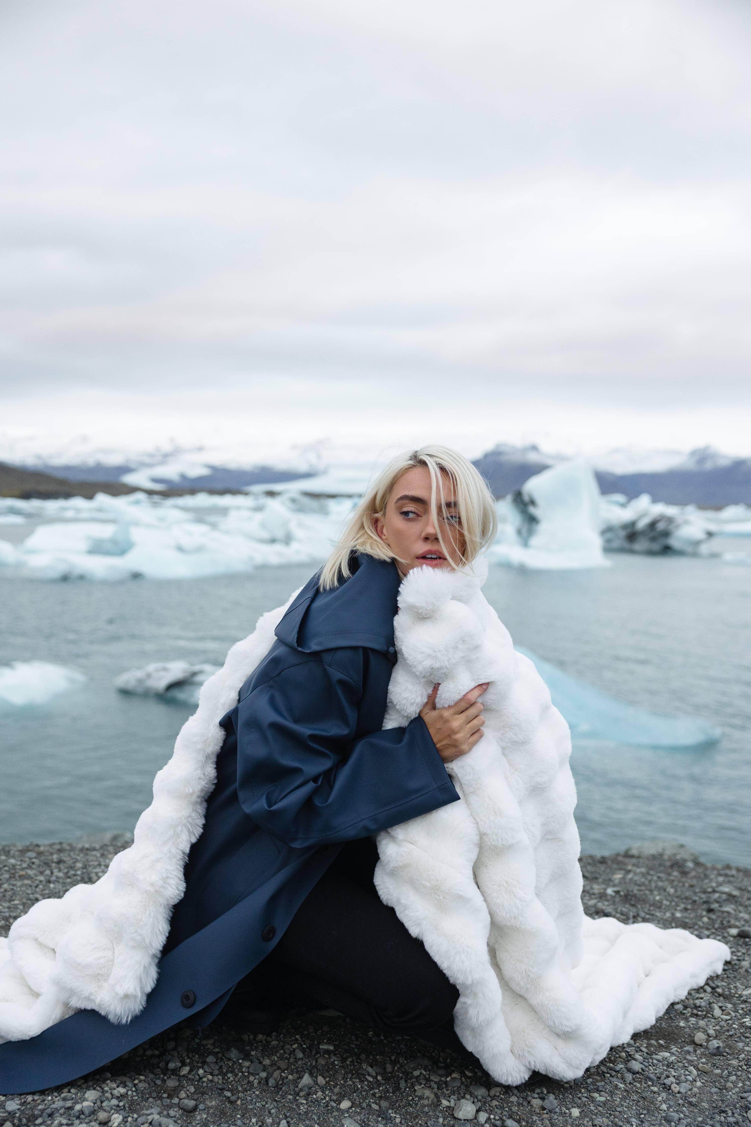 Snow White (Weighted) | Lola Blankets