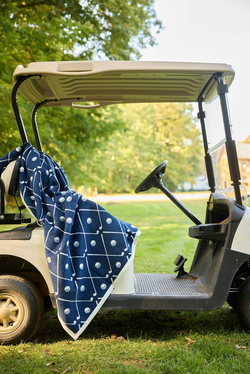 Hitting the Links Blanket | ChappyWrap