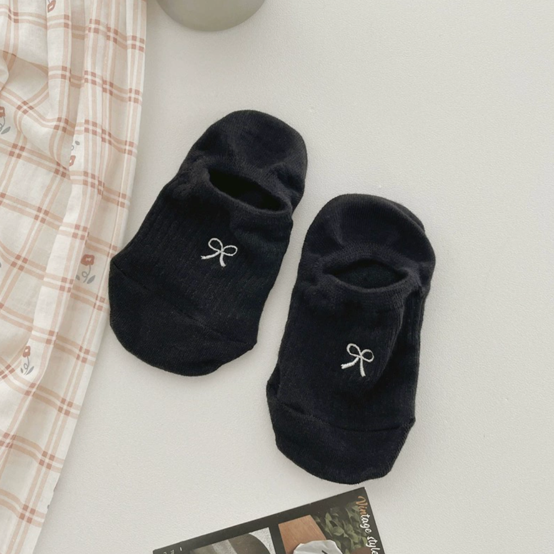 Bow No Show Socks