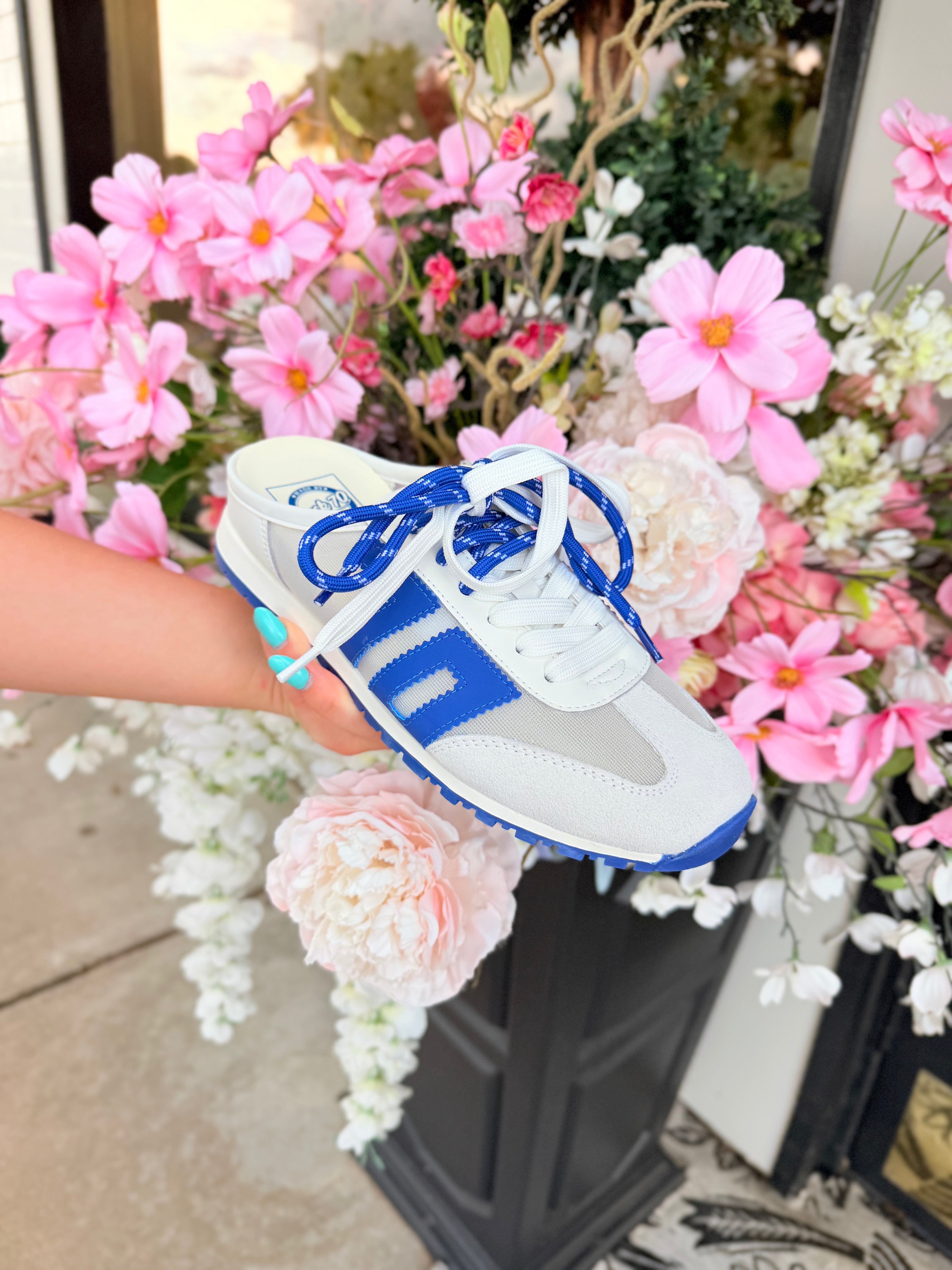 Back 70 | Venice - White Blue