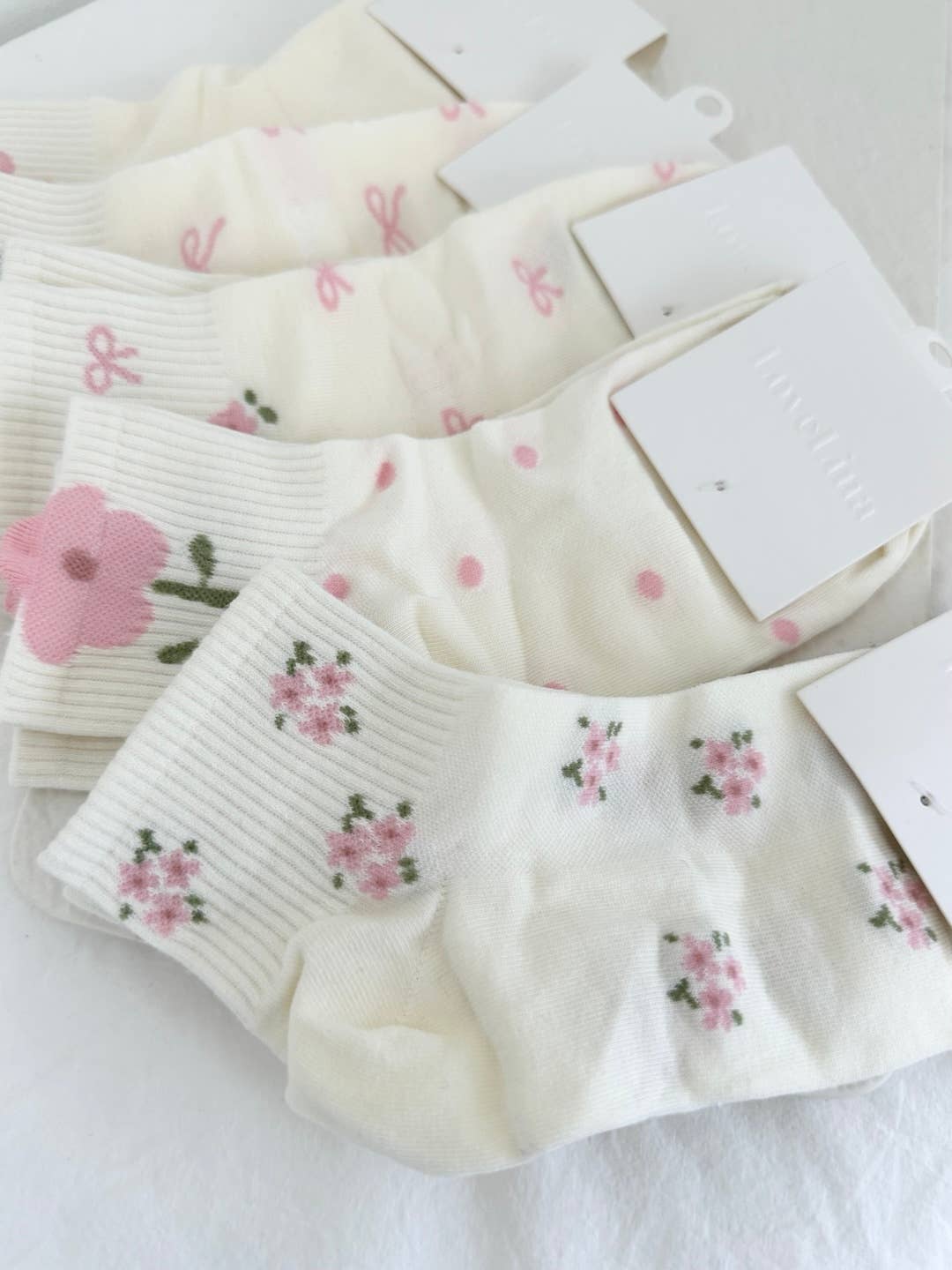 Floral Ankle Socks / Various