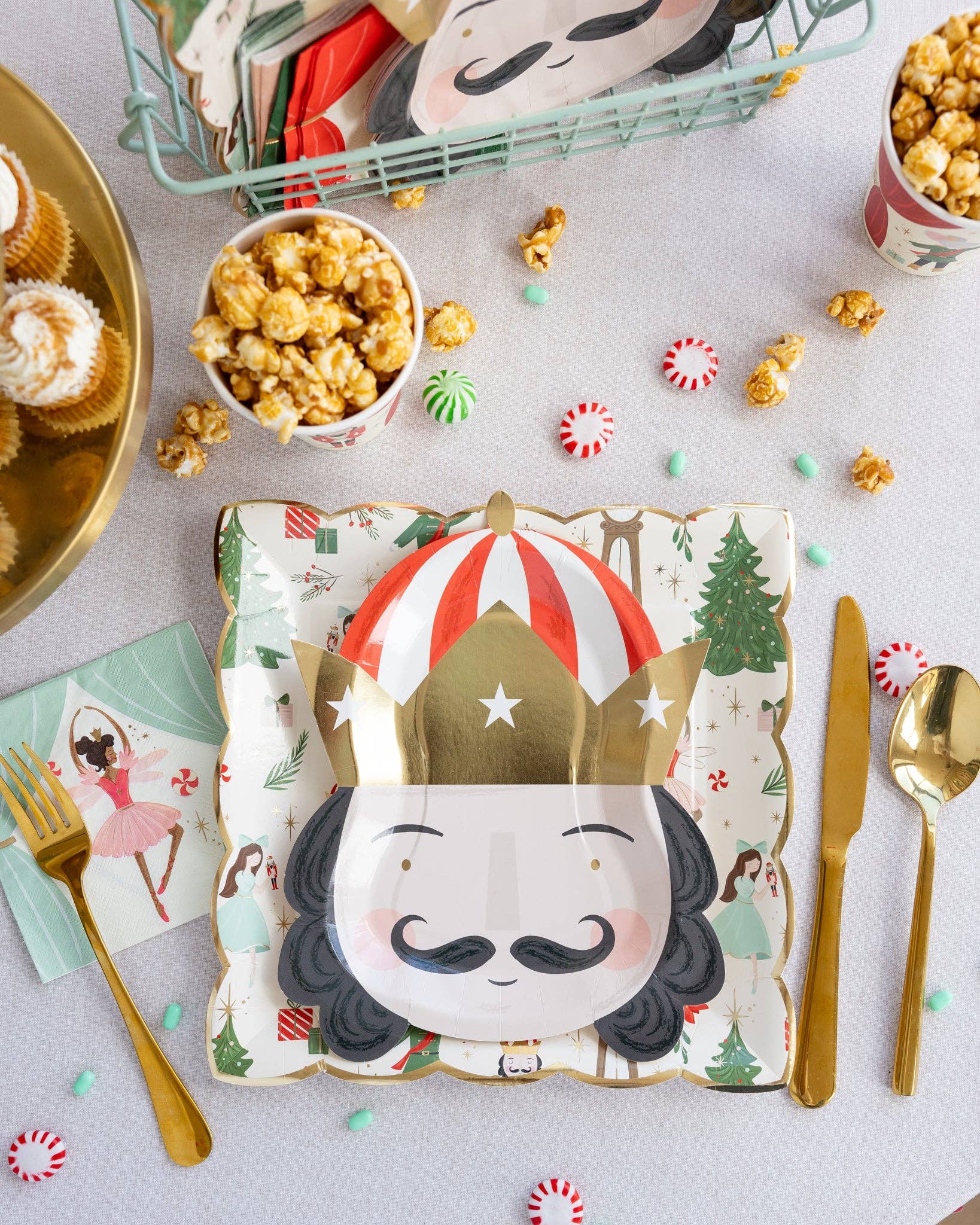 Nutcracker Pattern 9" Plate