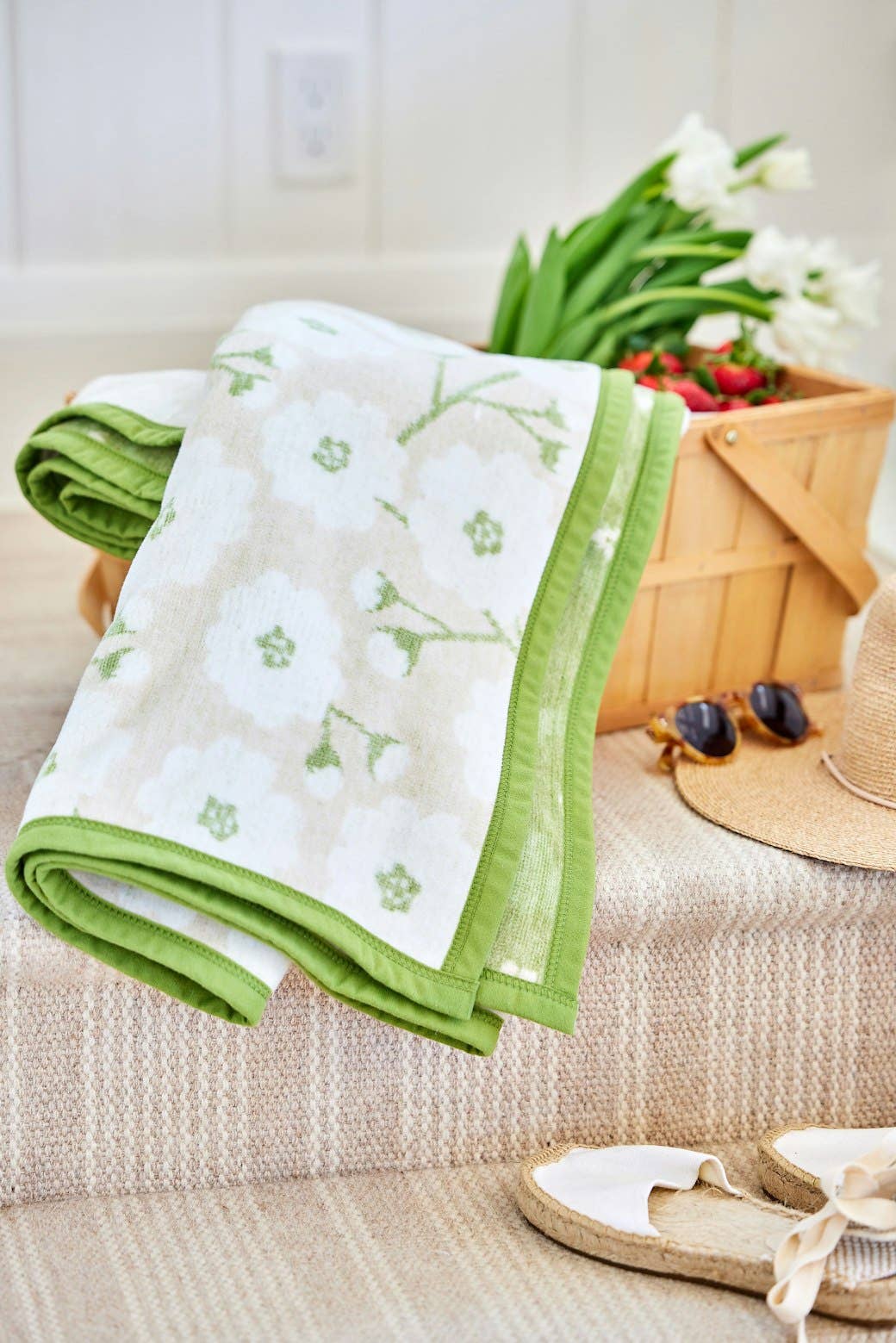 Forget-Me-Nots Blanket | ChappyWrap