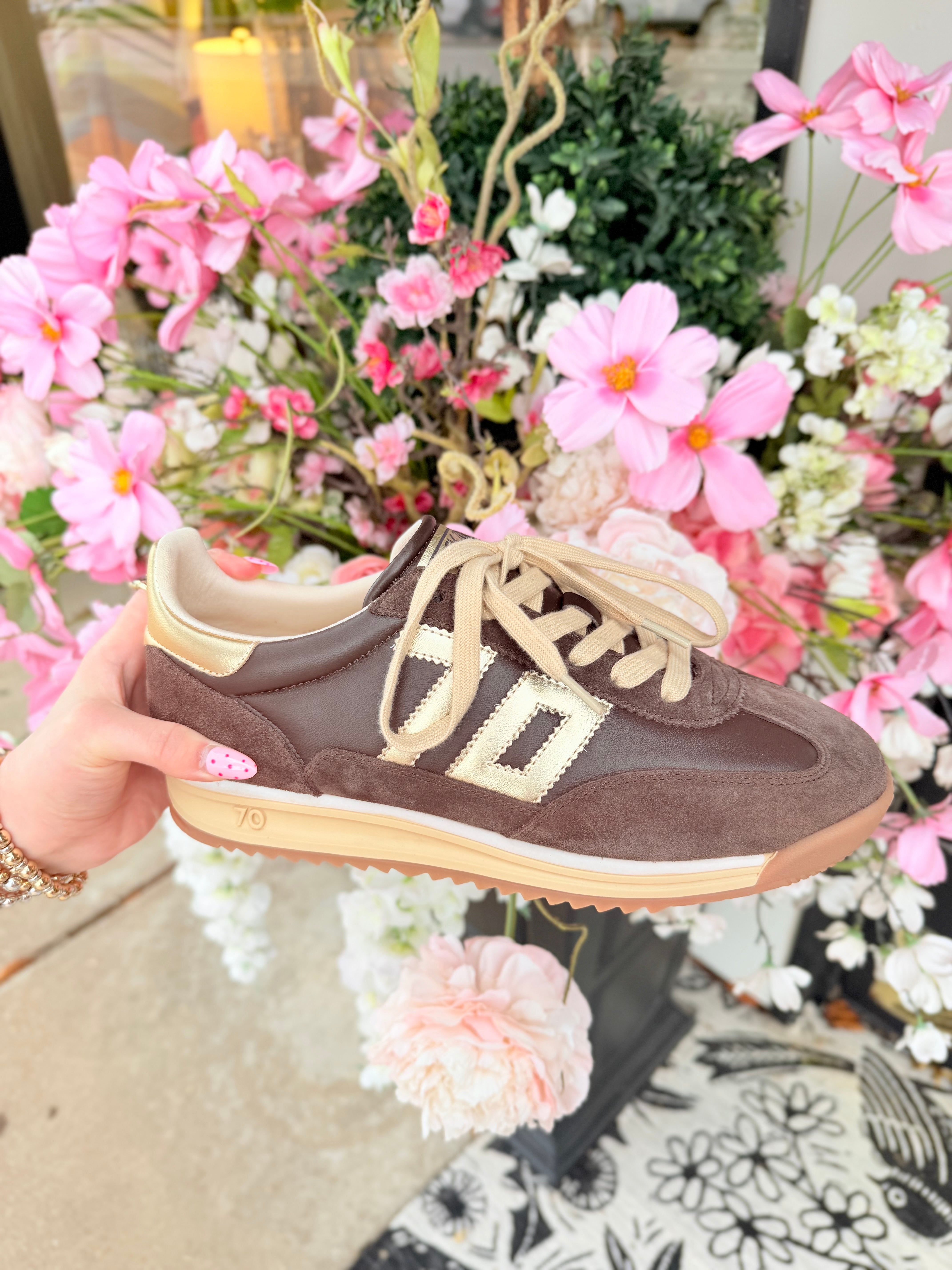 Back 70 | Jogger - Coffee Gold