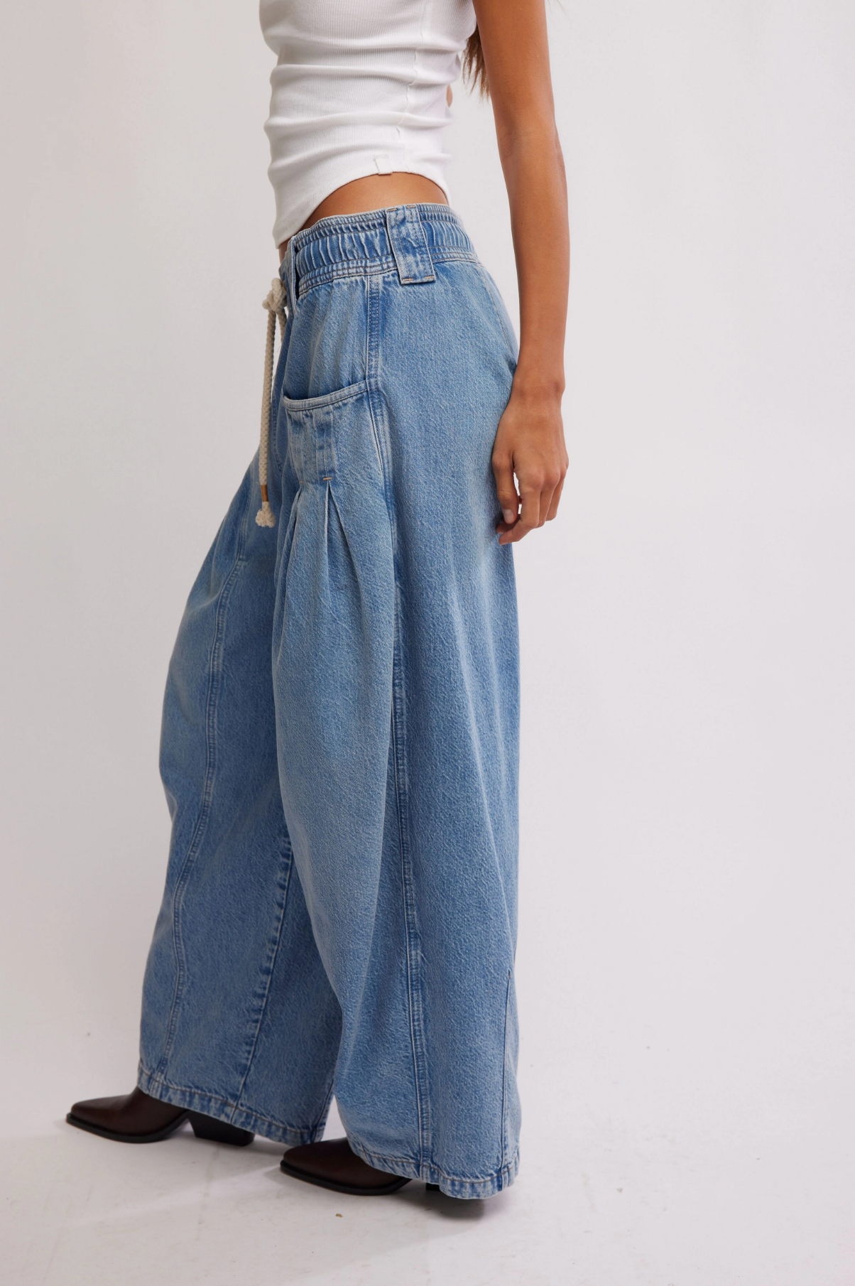 We The Free Margo Barrel Pull-On Jeans