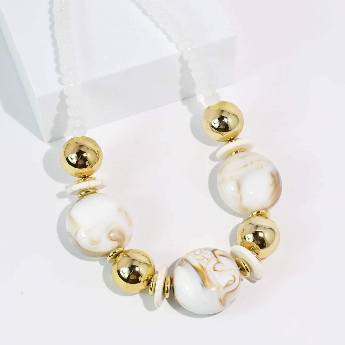 Round Top Cream Necklace