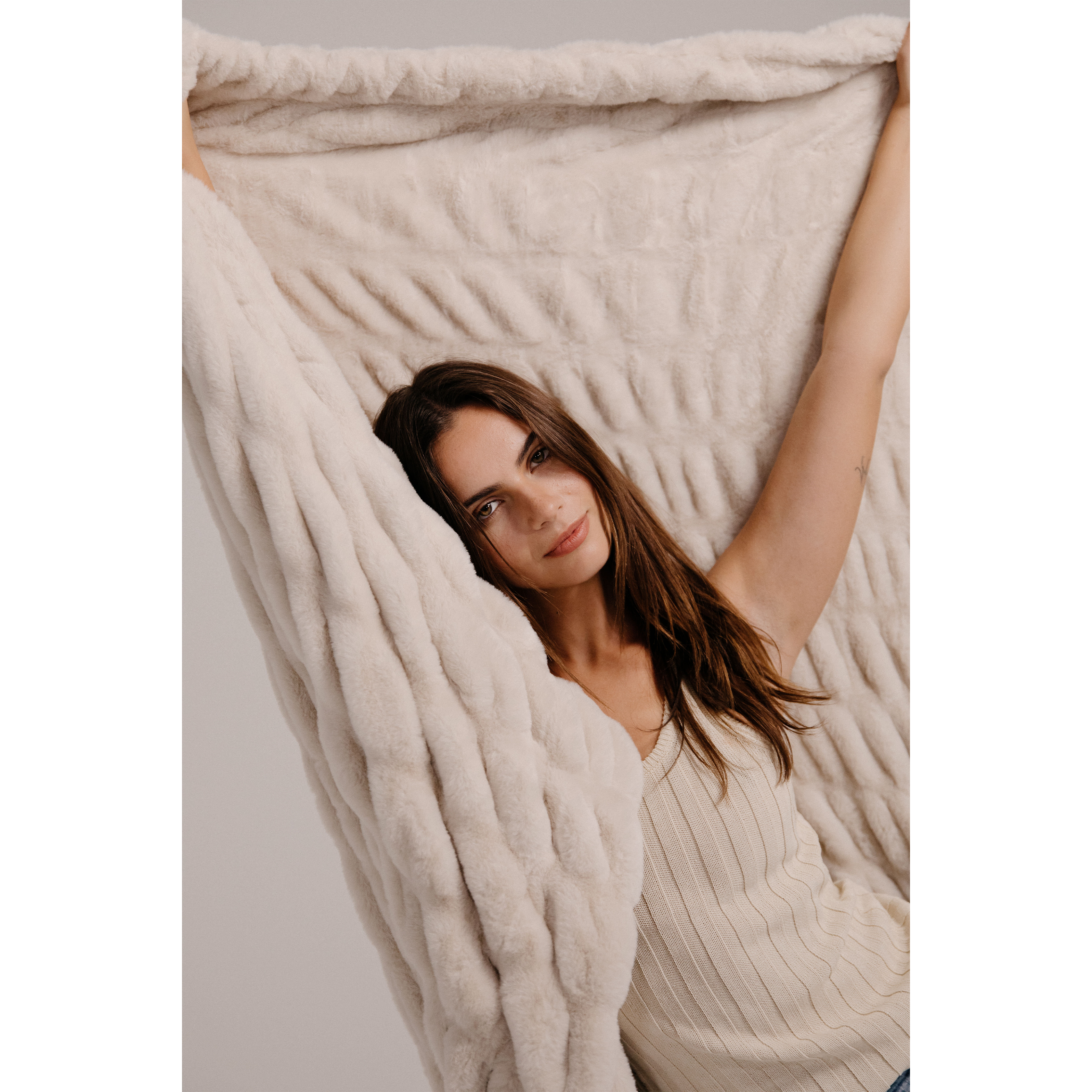 Antique Ivory: Large | Lola Blankets