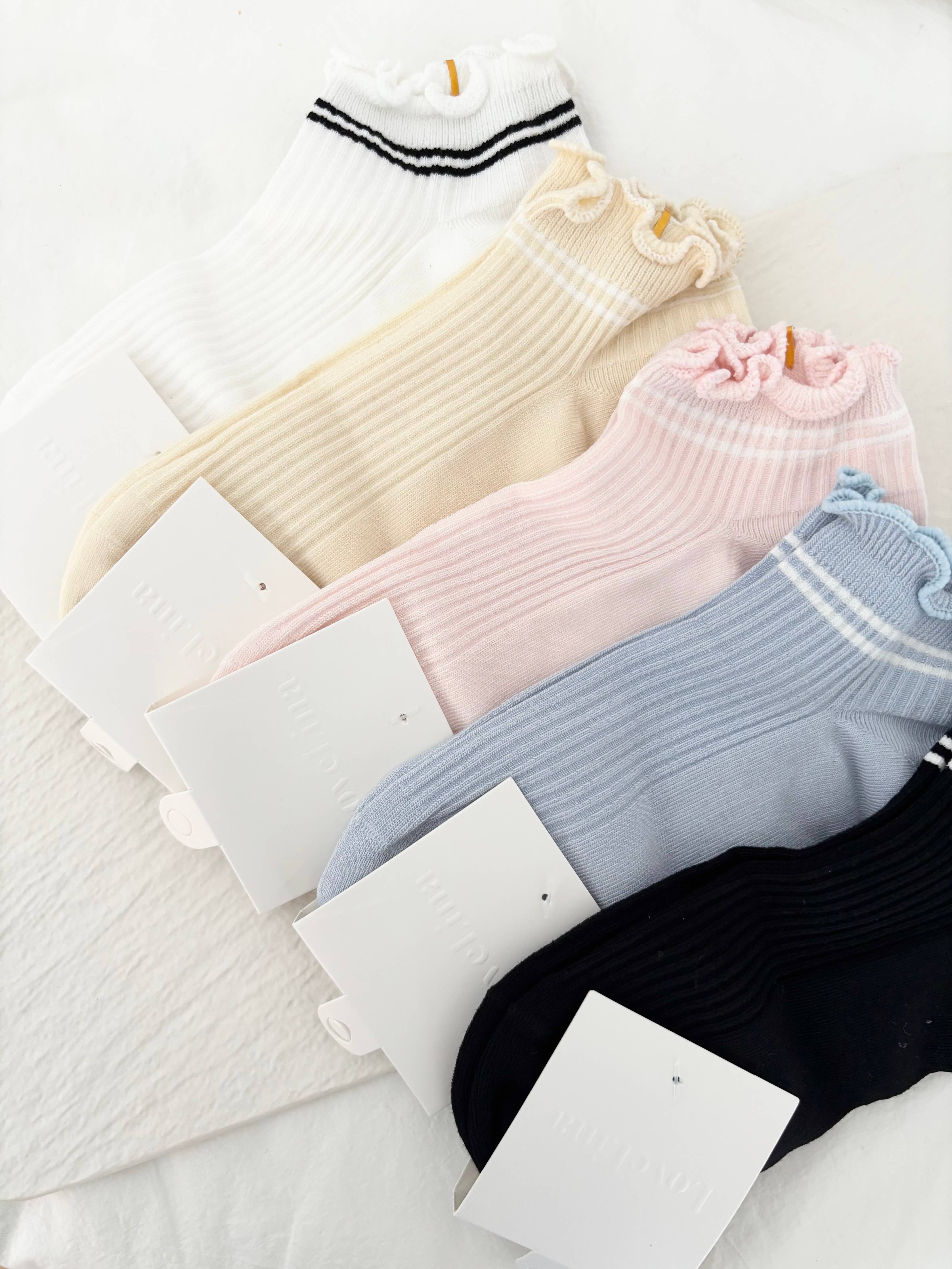 Ruffle Basic Socks / Various