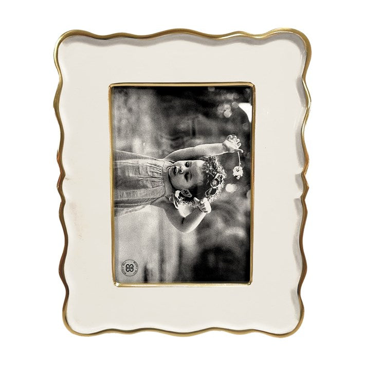 Enchanto Rea 5x7 Frame | Beatriz Ball