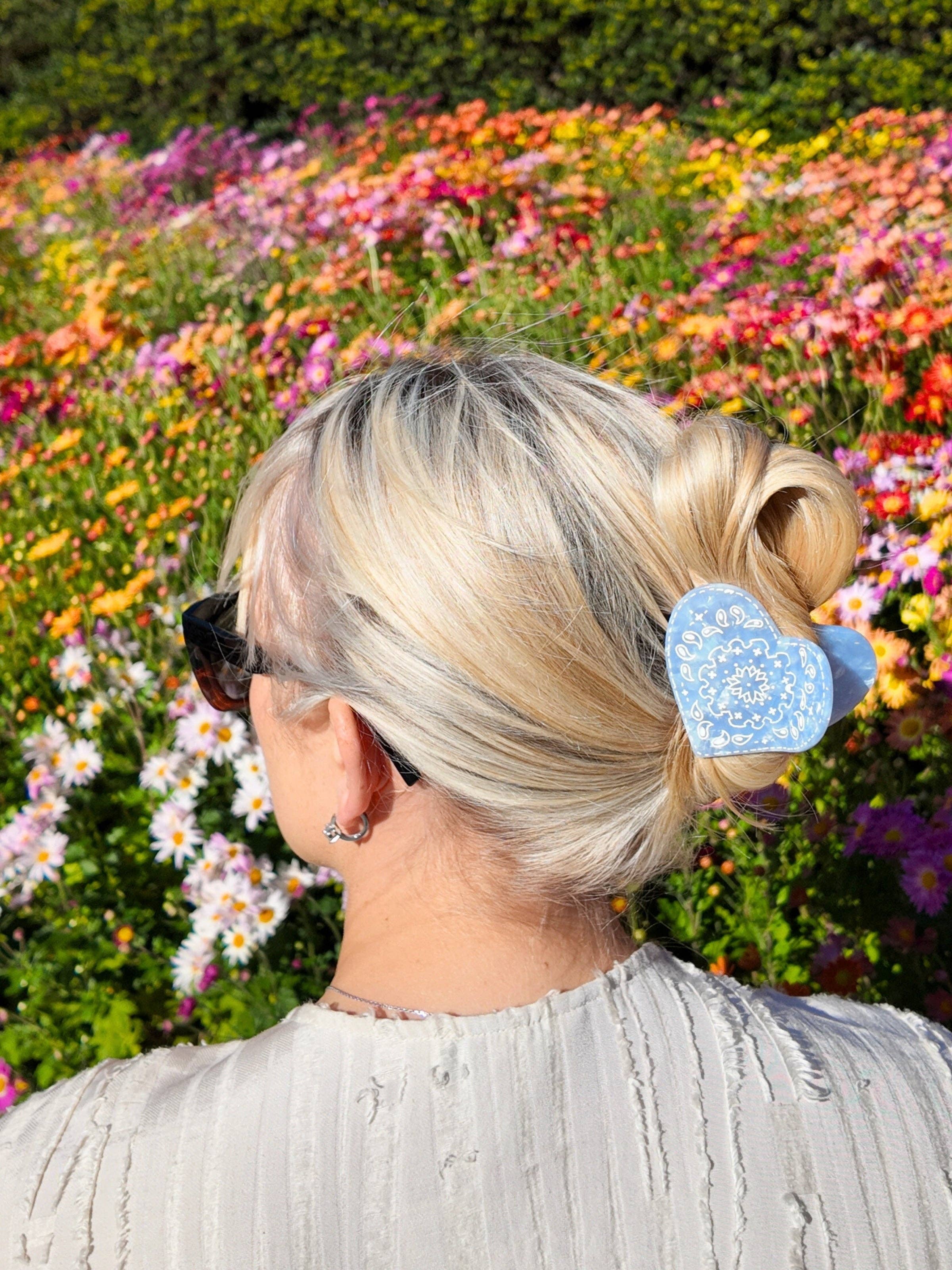 Hand-painted Paisley Heart Claw Hair Clip | Solar Eclipse