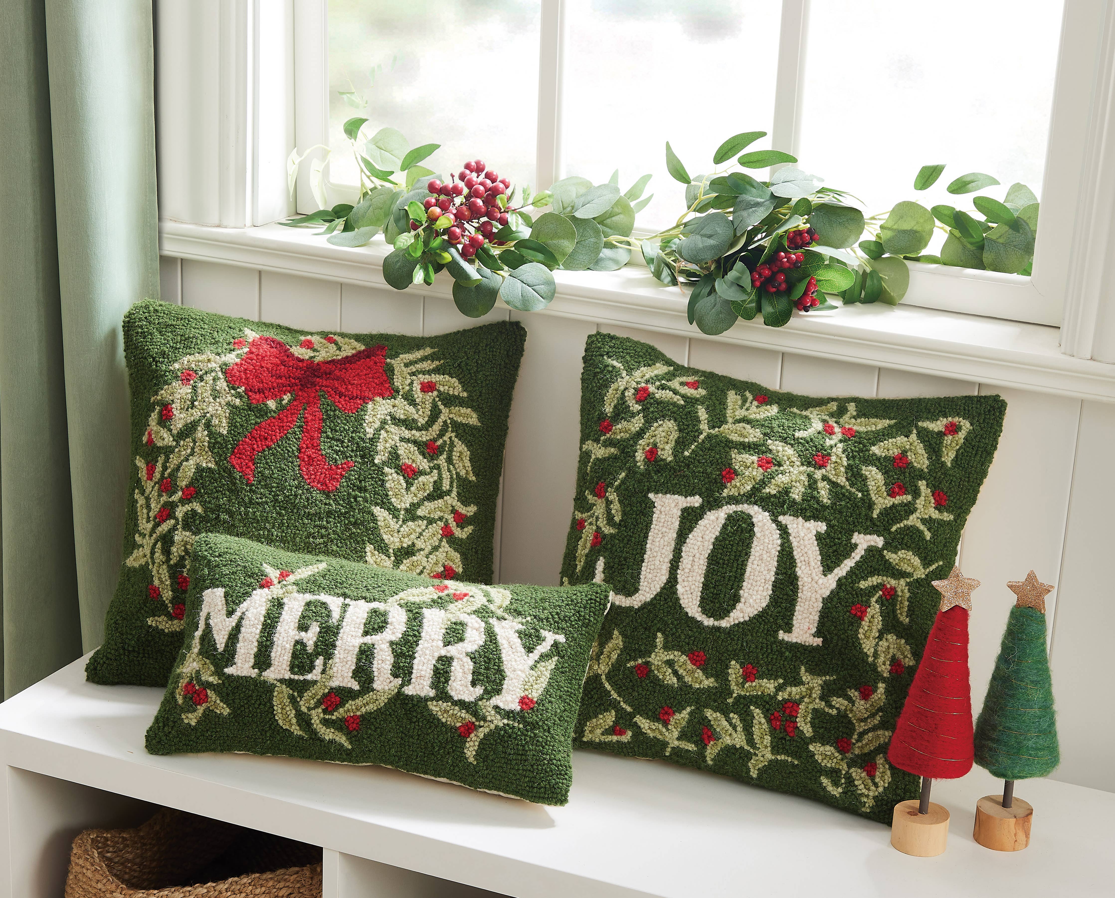 Holiday Wreath Green Hook Pillow