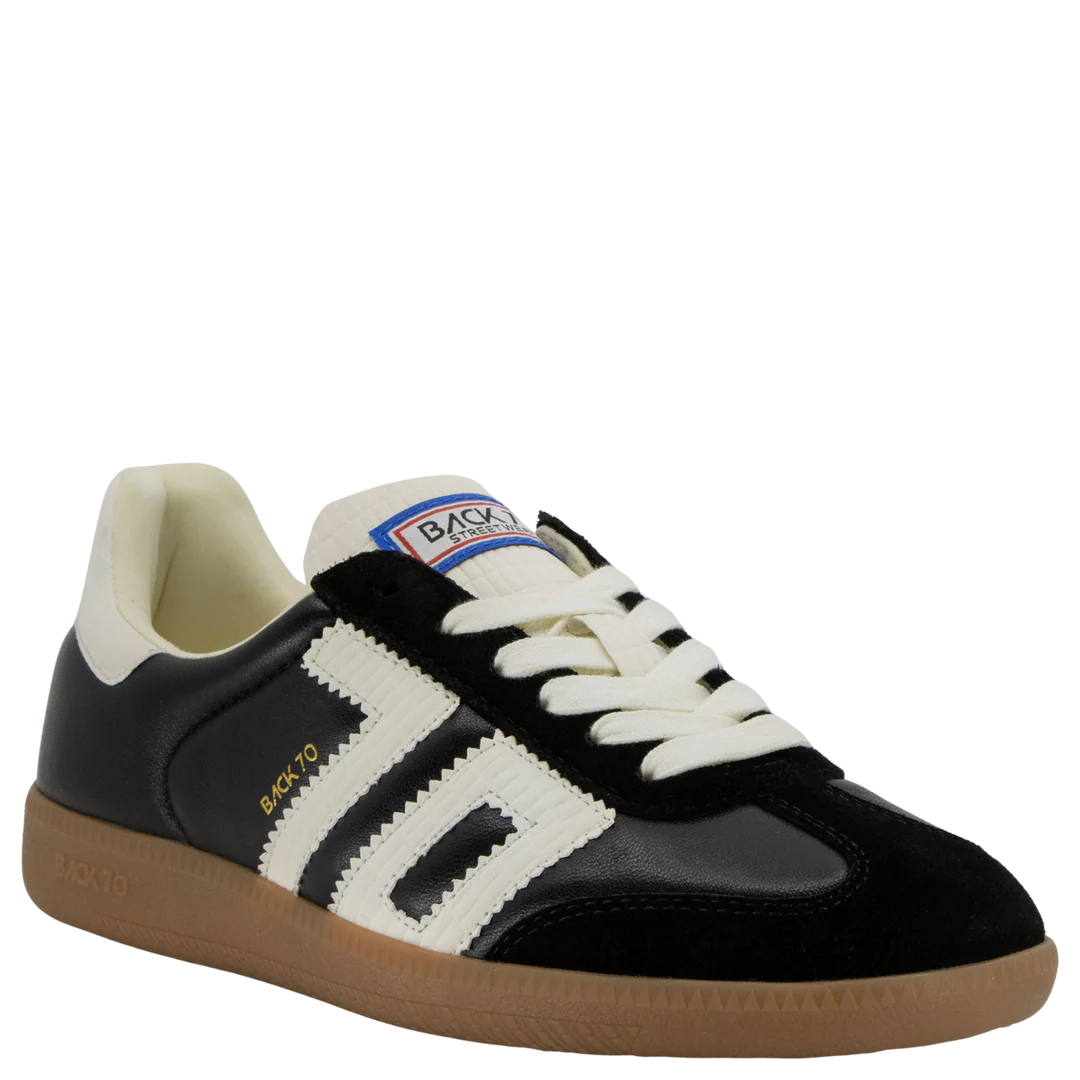Back 70 | Cloud Sneaker - Black Milk