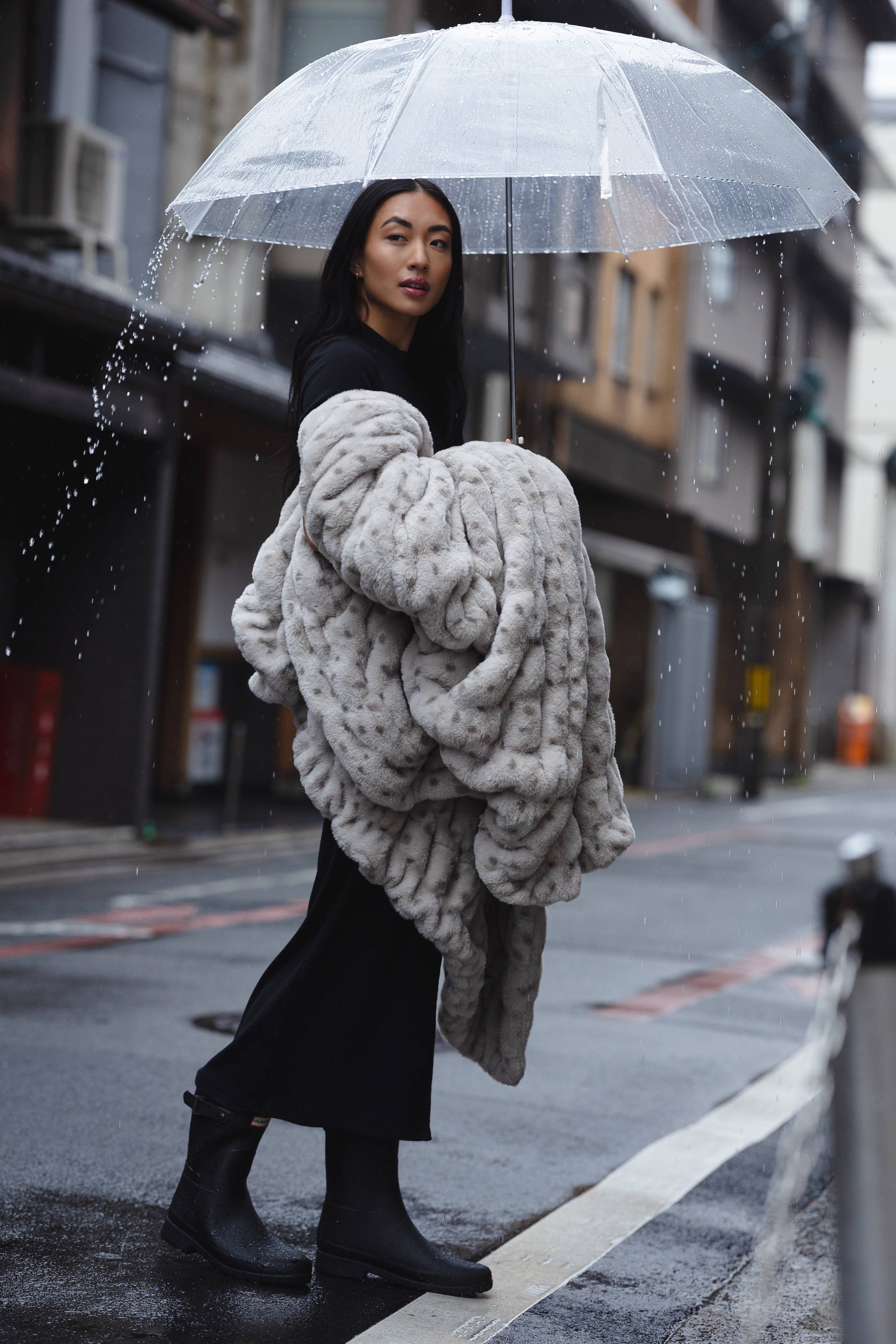 Rainy Day | Lola Blankets