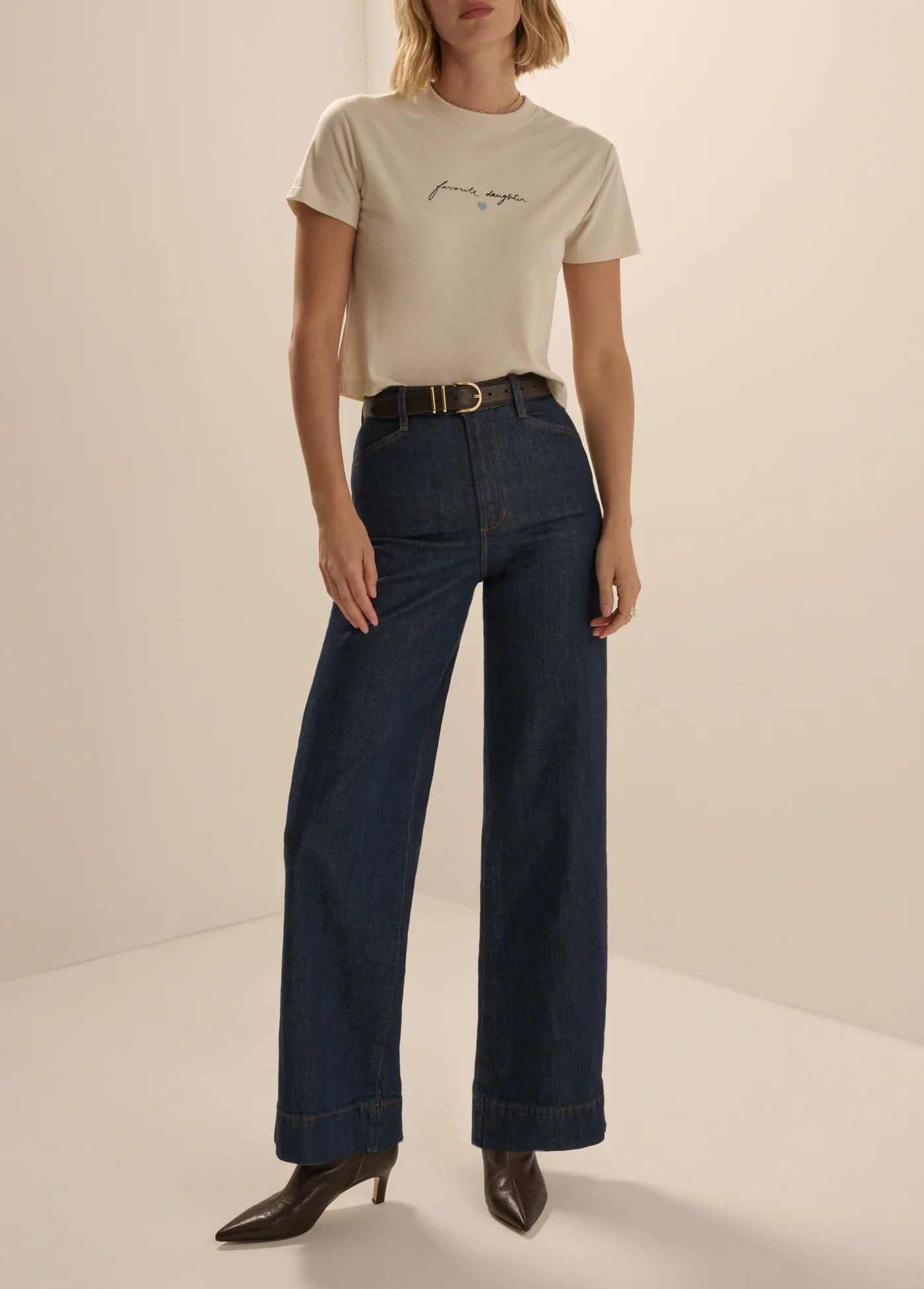 The Cropped Signature Tee - Pumice Espresso | Favorite Daughter