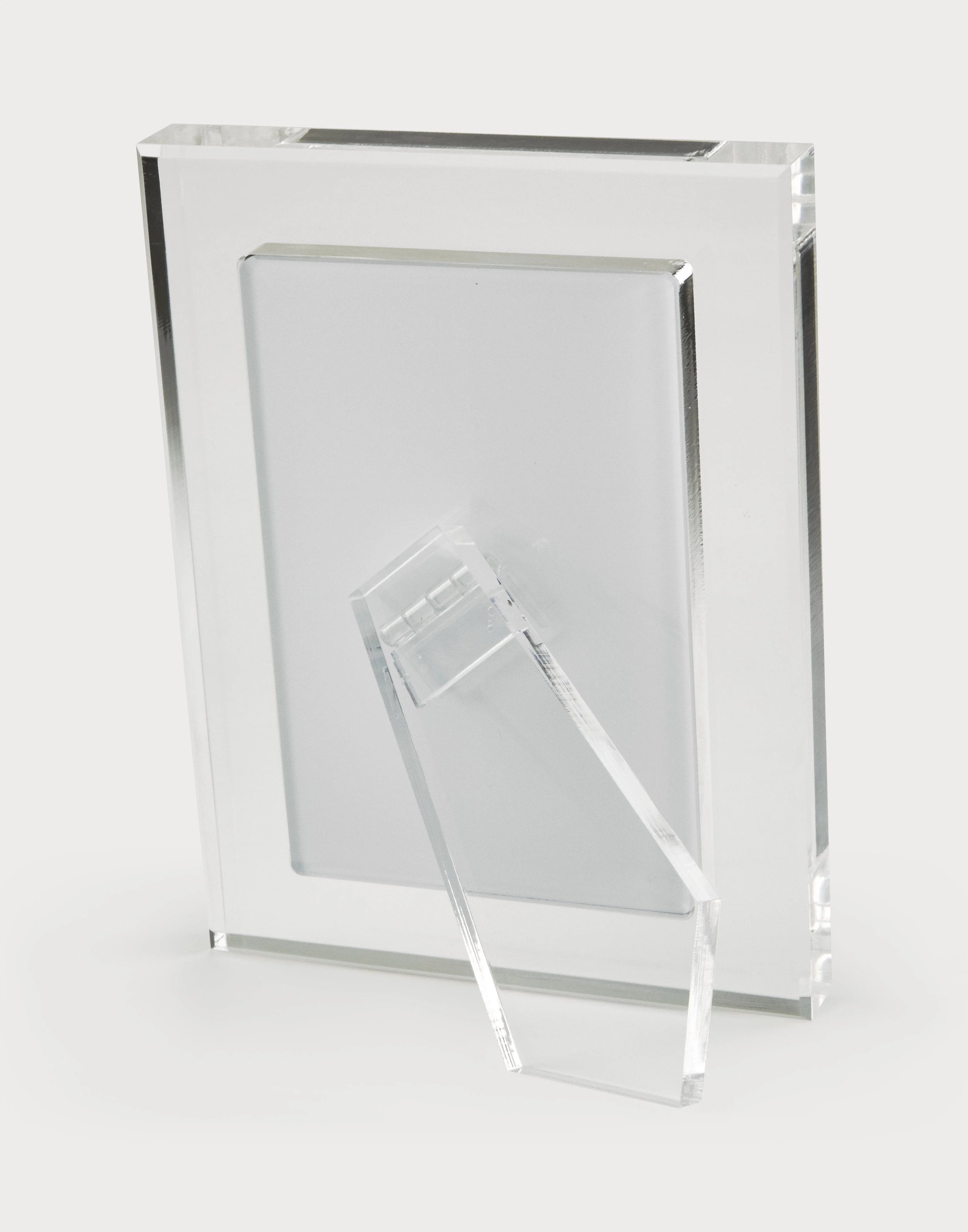 Lucite Frame Clear Border | Tizo