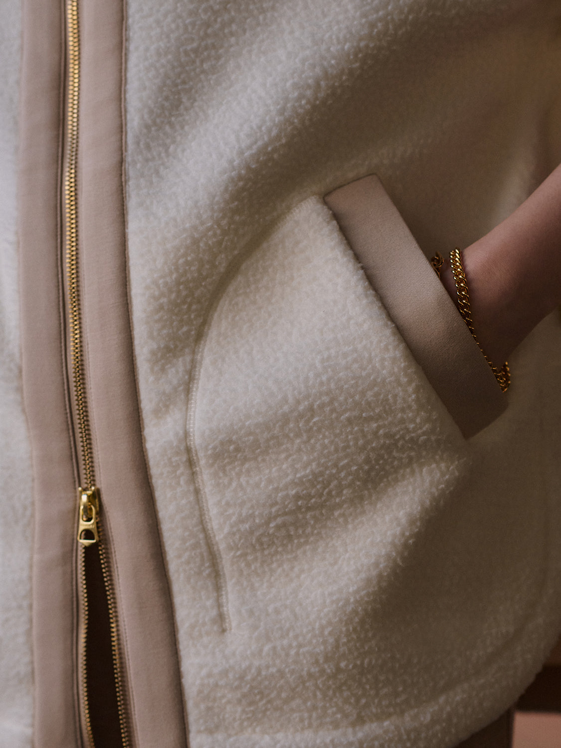 Fey Relaxed Fleece - Egret | Varley