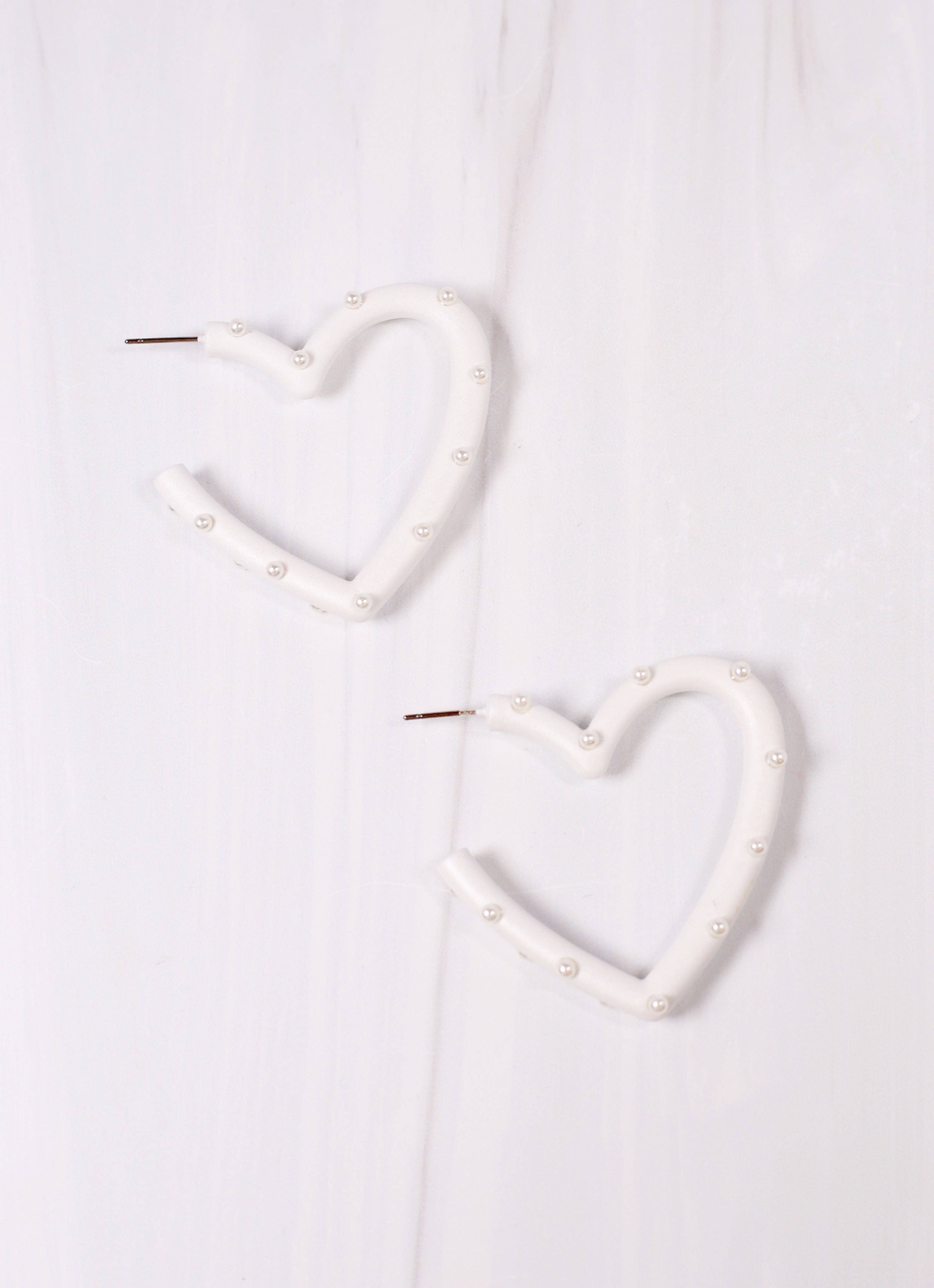 Admirer Pearl Heart Earrings